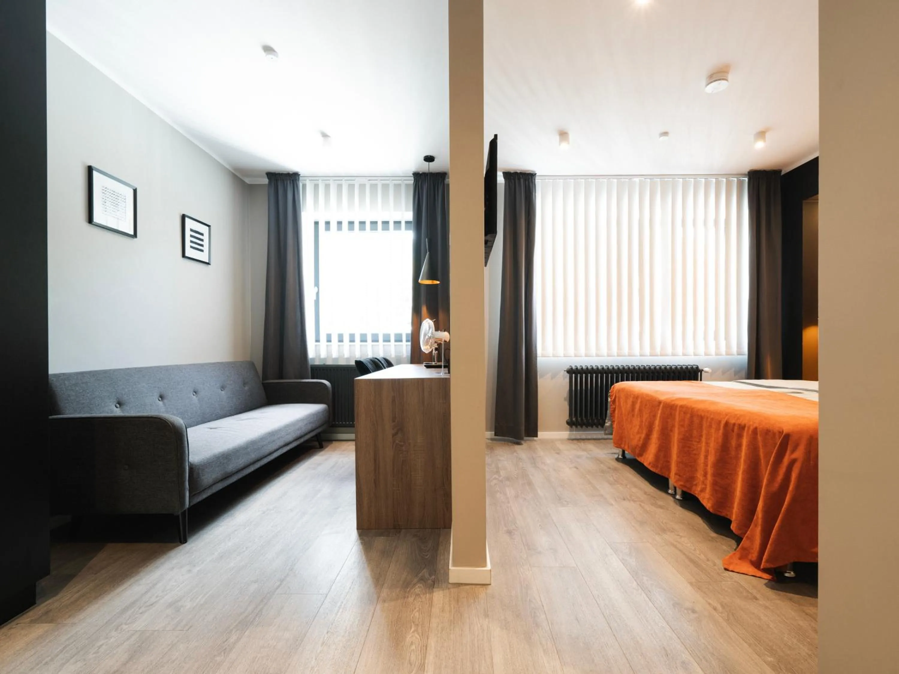 Bed in JustStay Solingen Hotel & Apartments