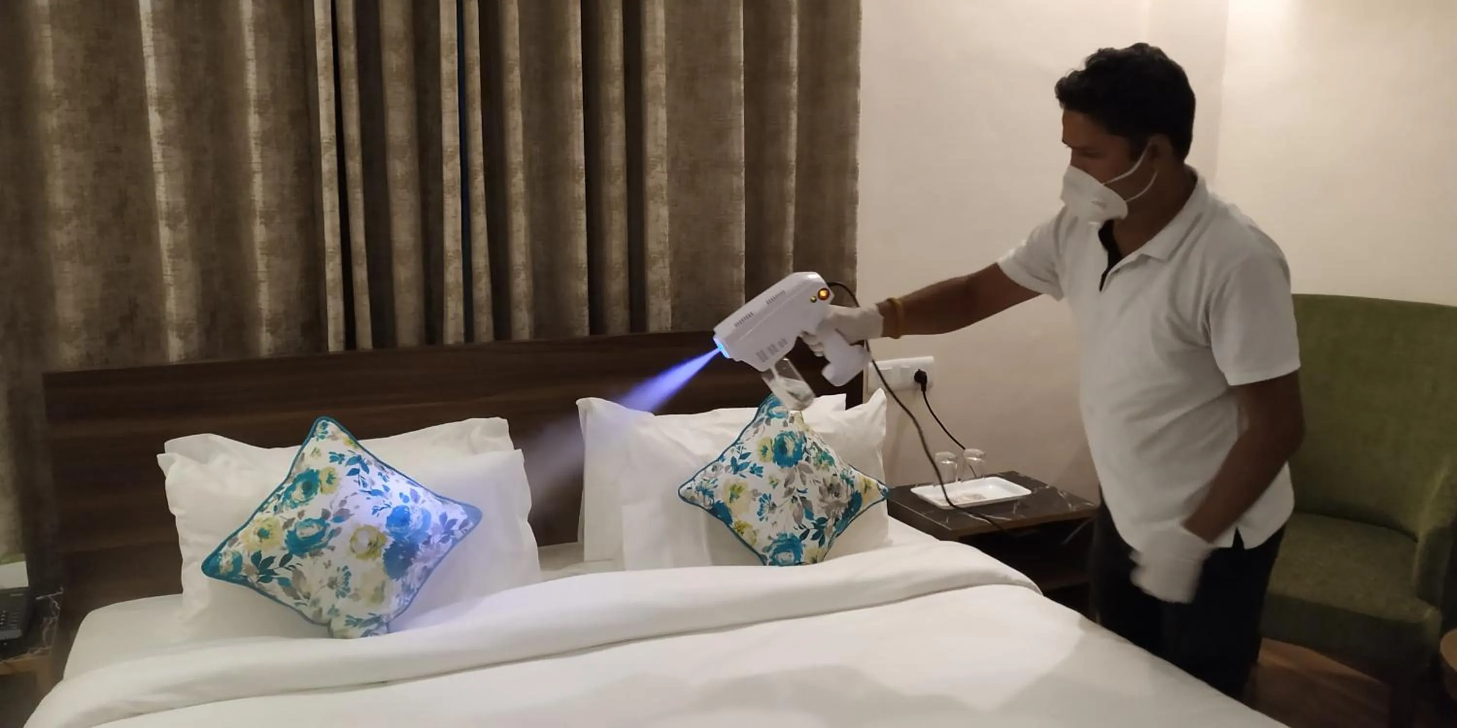 Area and facilities, Bed in Mastiff Wildcrest Dharamshala Chamunda Devi Temple