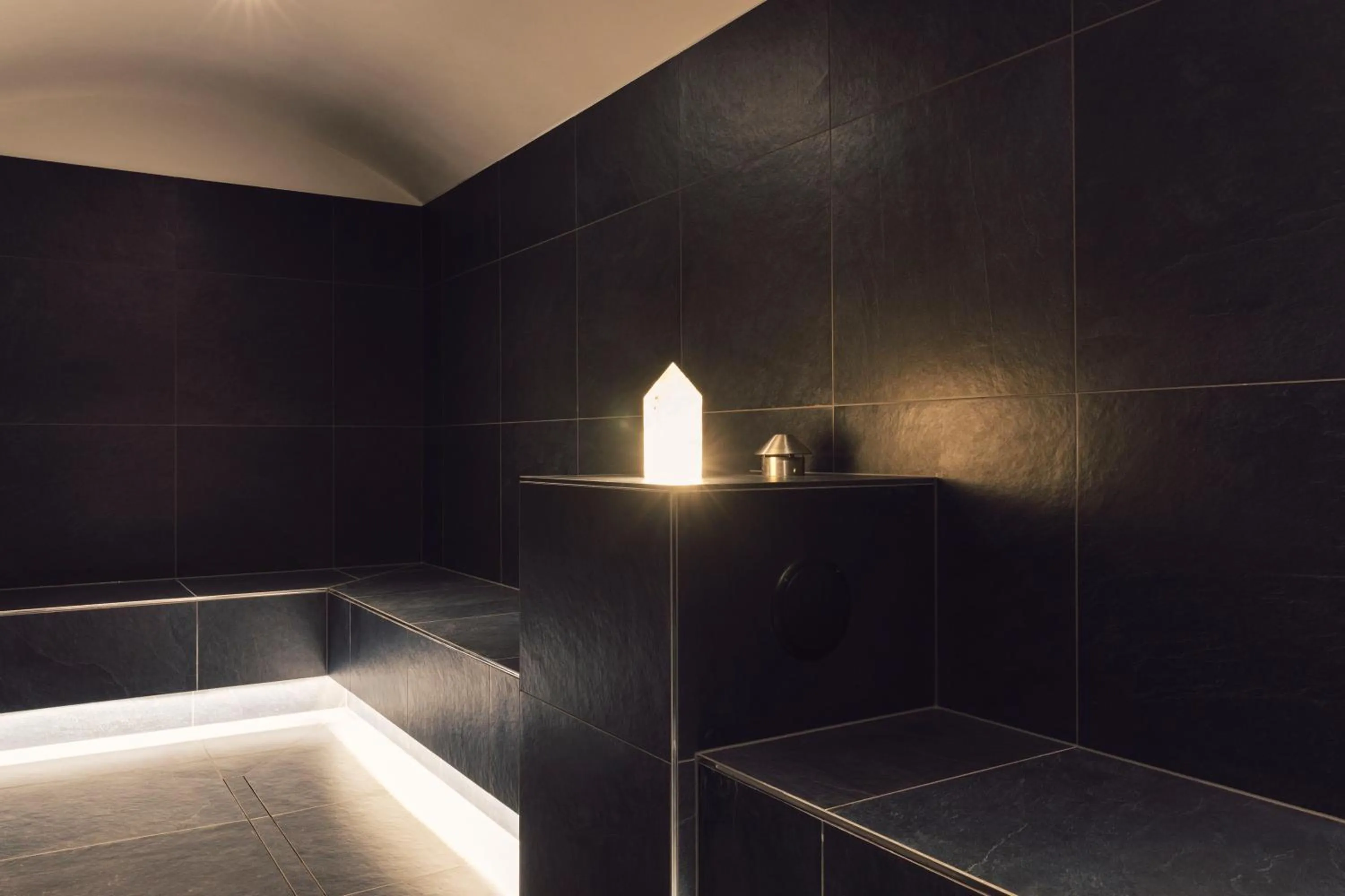 Steam room in Hotel Milla Montis