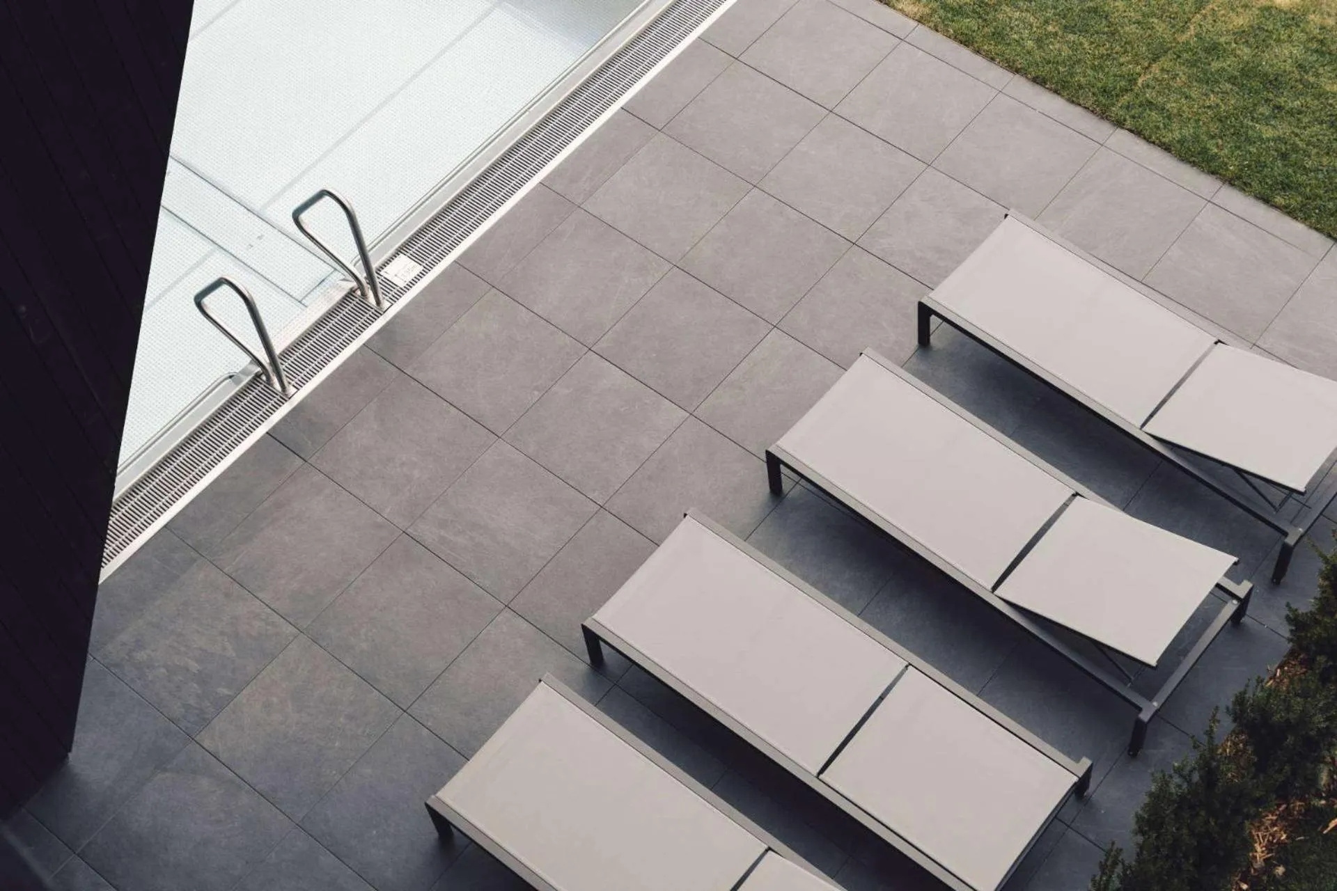 Swimming pool in Hotel Milla Montis