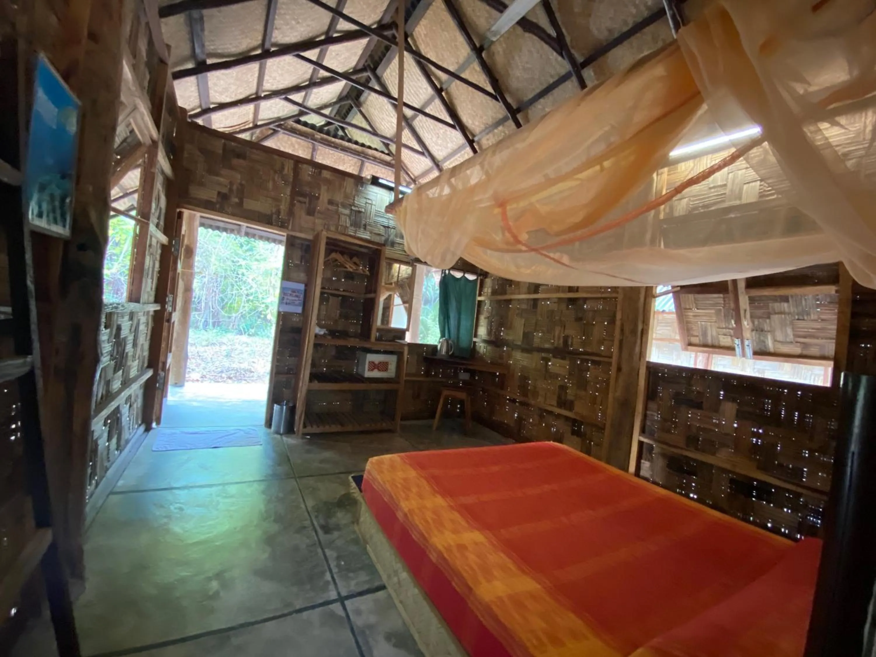 Bed in Emerald Gecko, Neil Island