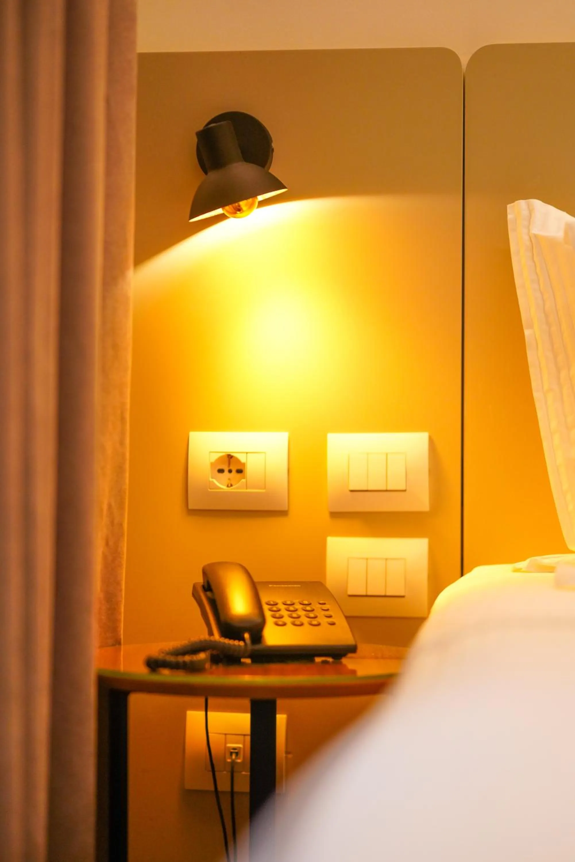 Bed in Hotel Theatro- City Center