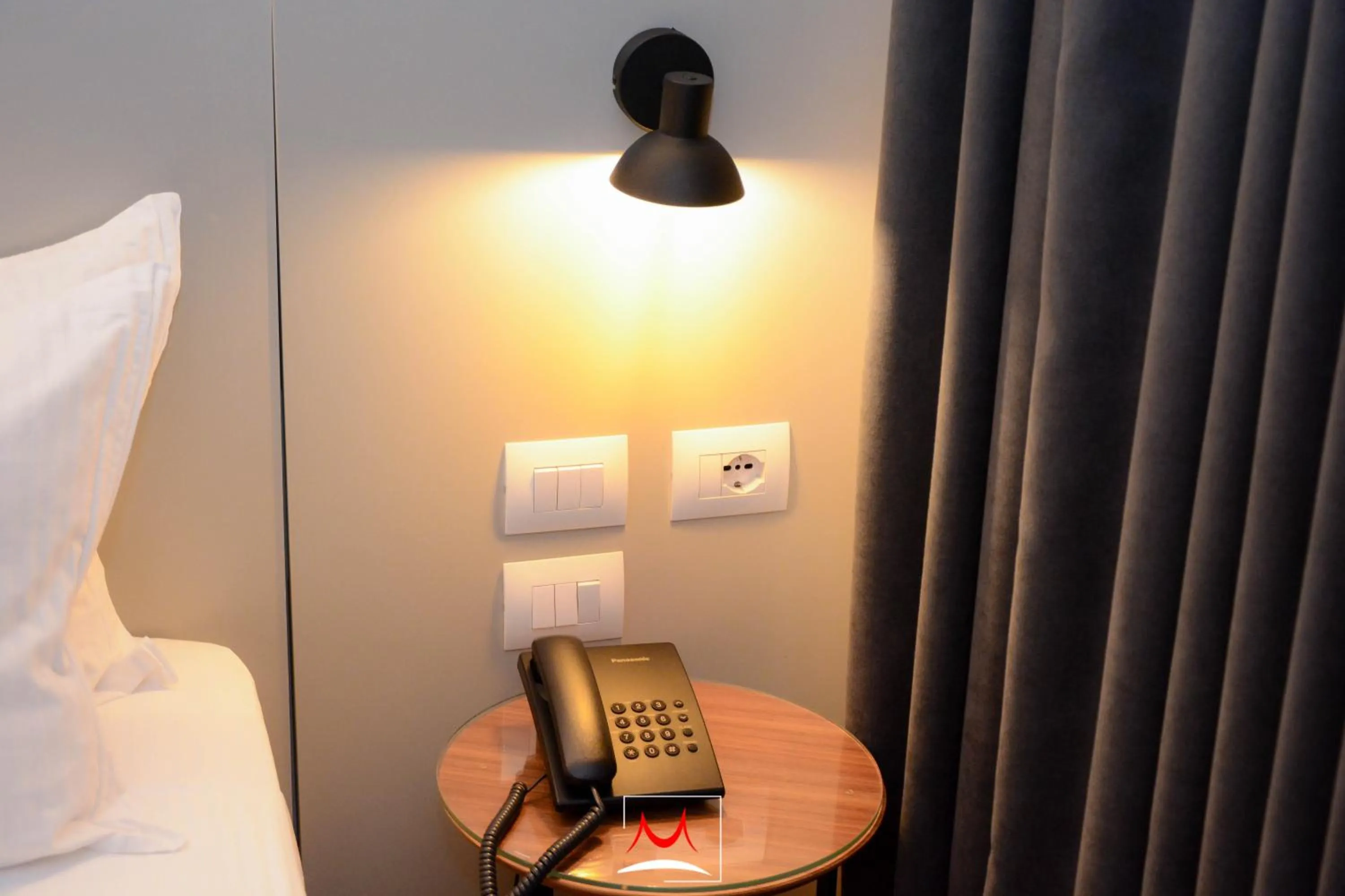 Bed in Hotel Theatro- City Center