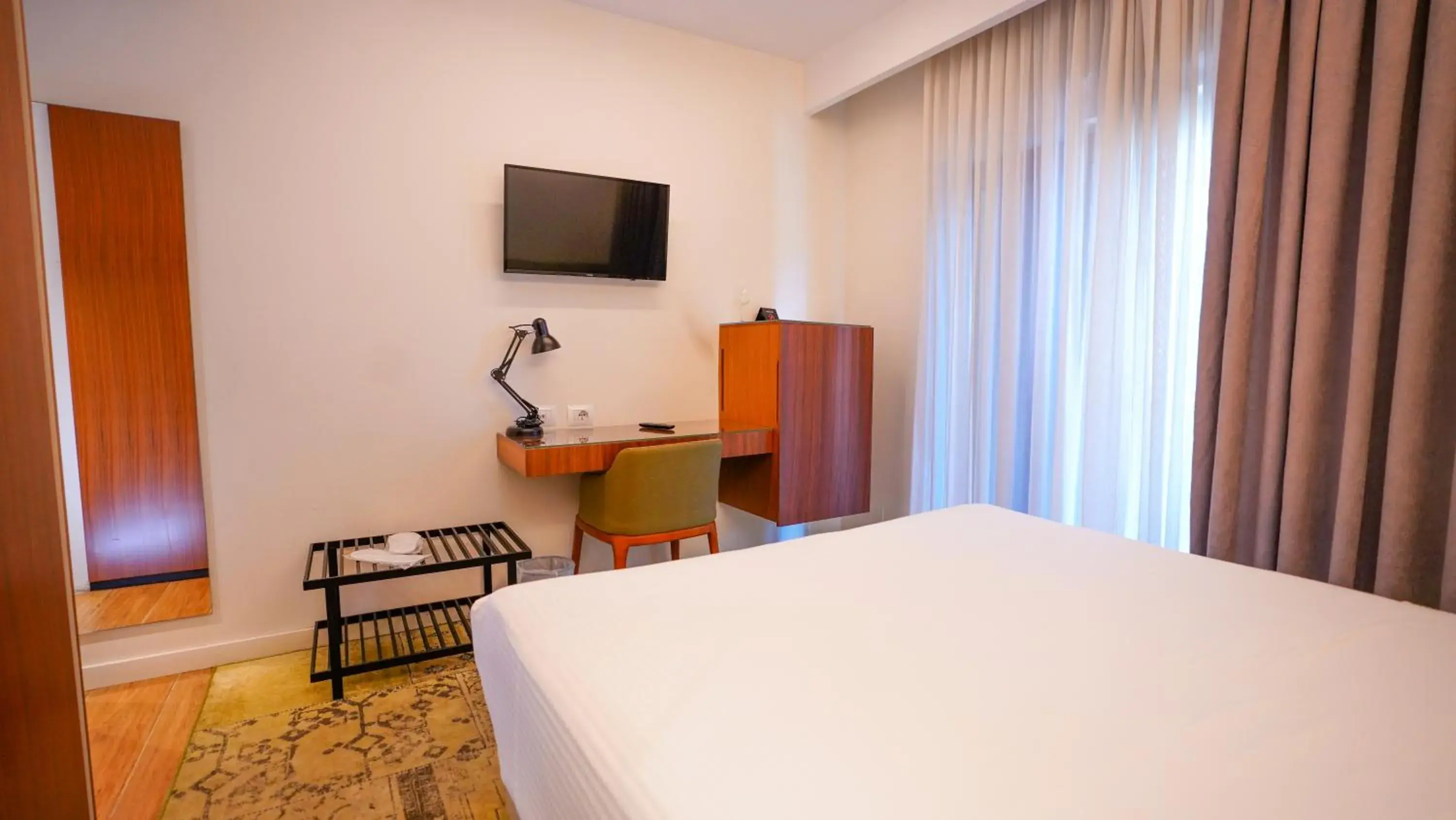 Double Room in Hotel Theatro- City Center Double Room in Hotel Theatro- City Center
