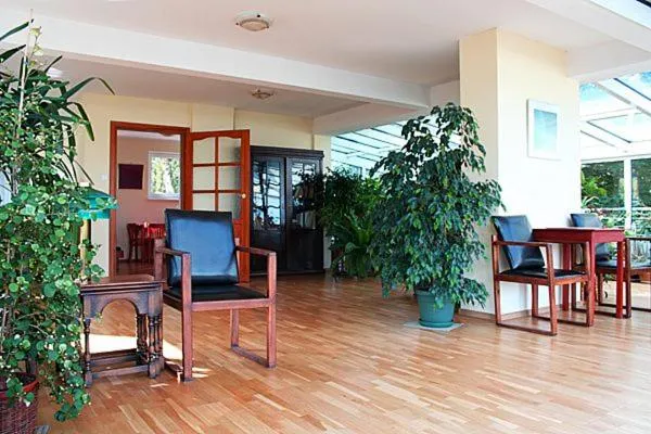 Communal lounge/ TV room in Willa Solmare