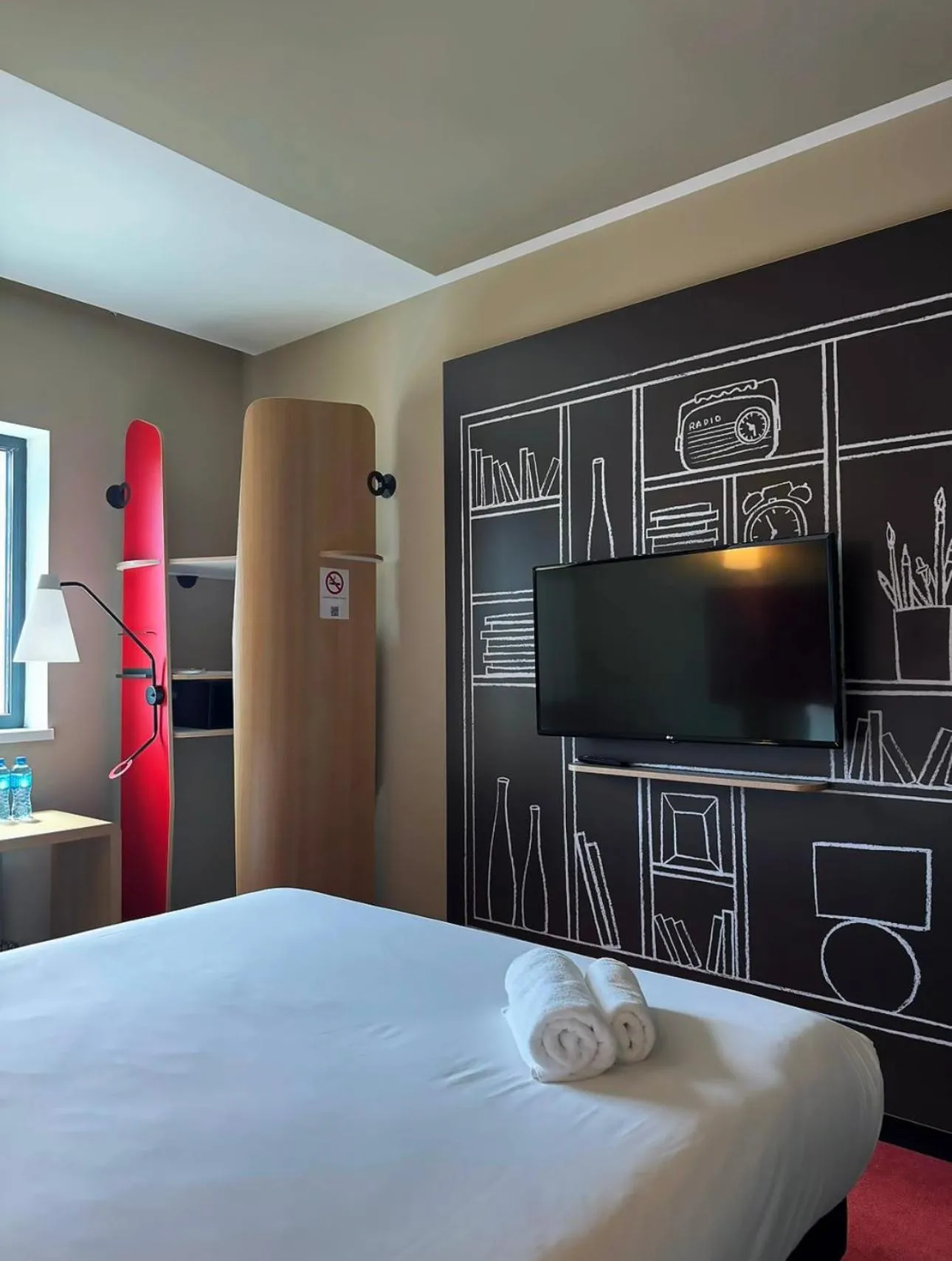 TV and multimedia, Bed in Ibis Aktobe