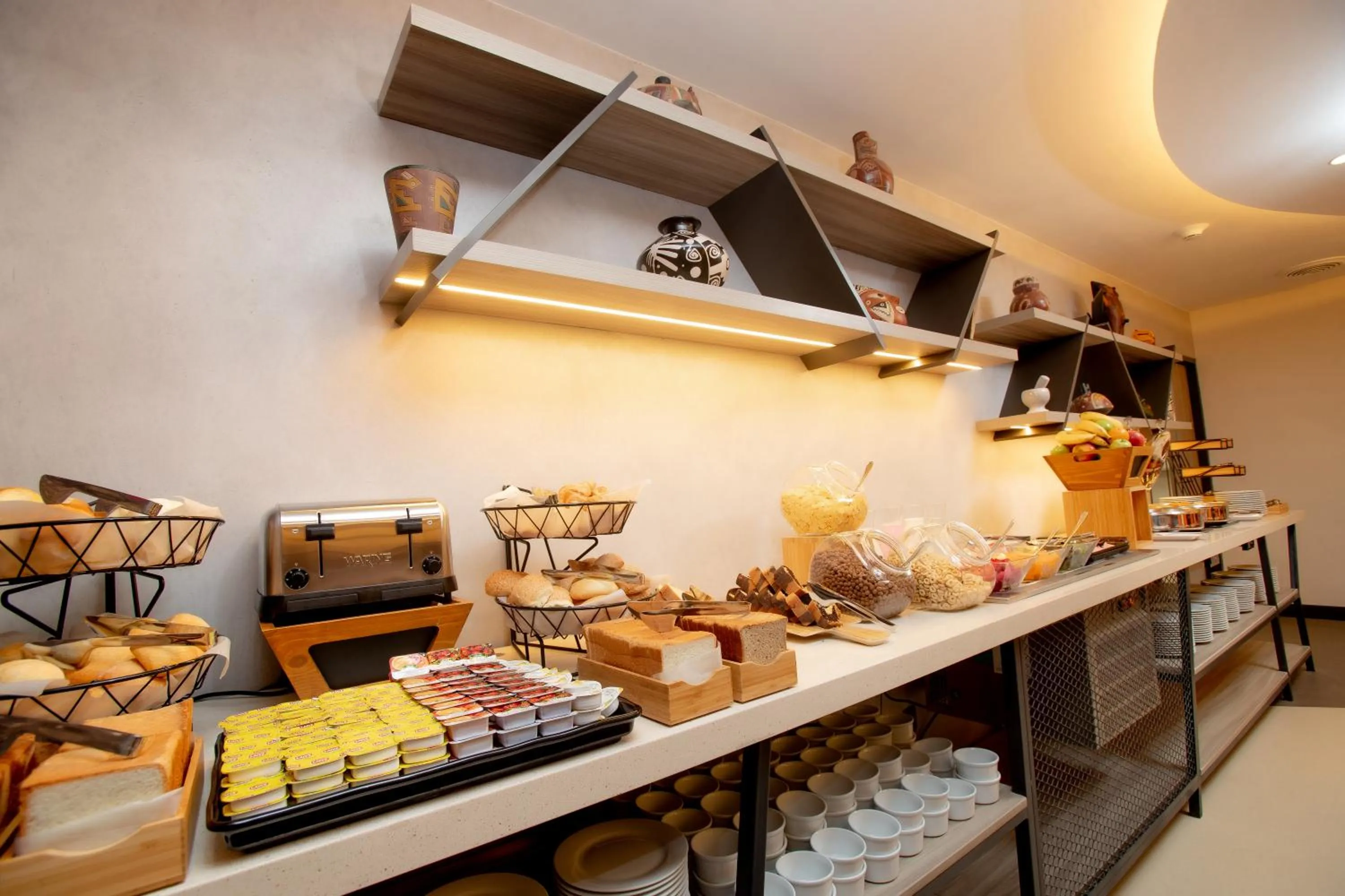 Buffet breakfast in ibis Styles Lima Benavides Miraflores