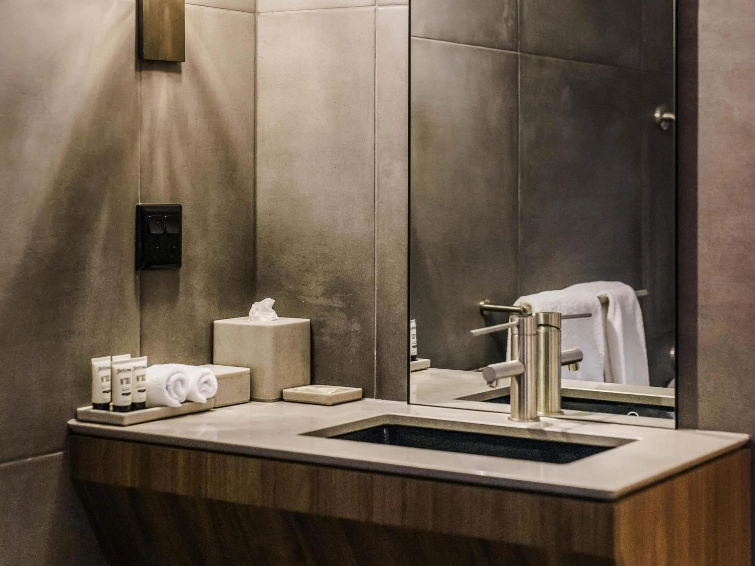 Bedroom in The Sebel Yarrawonga Silverwoods