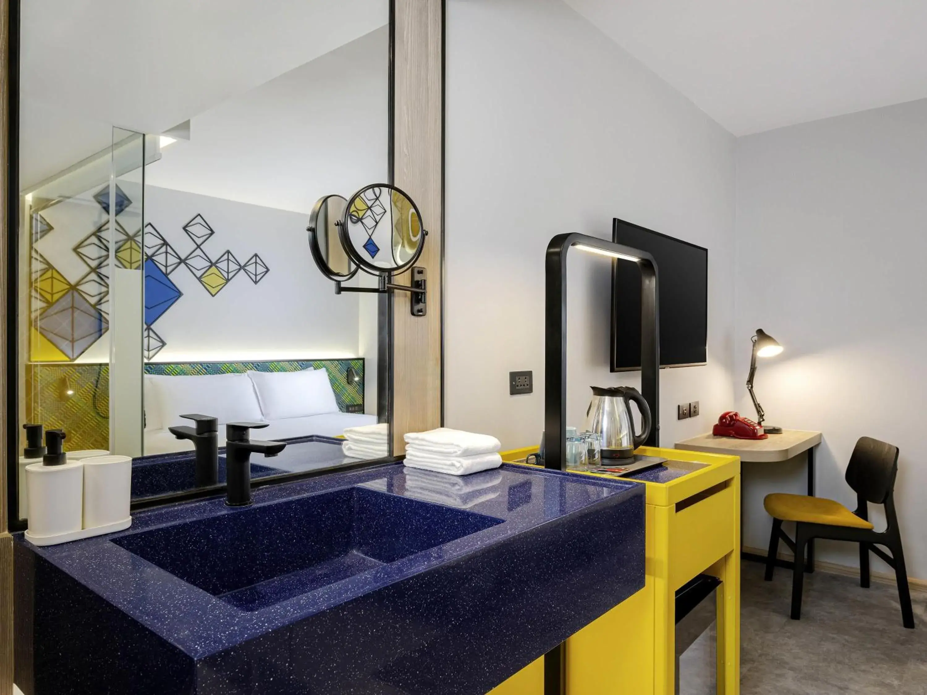 Standard Twin Room in ibis Styles Bangkok Silom Standard Twin Room in ibis Styles Bangkok Silom