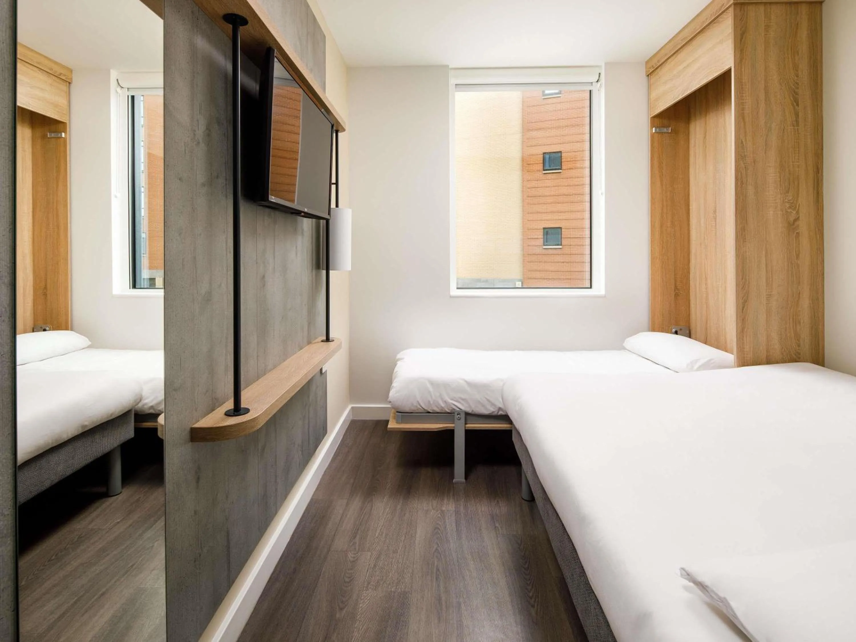 Property building, Bed in ibis Budget Sheffield Centre St Marys Gate