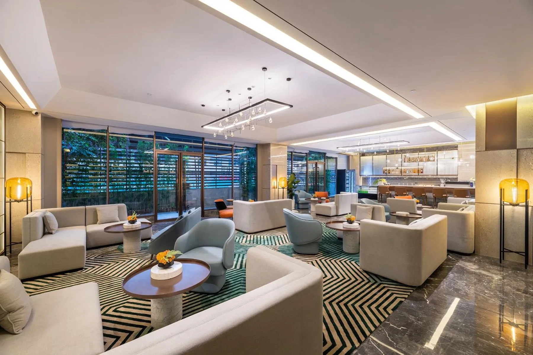 Lounge or bar in Novotel Xi'an The Bell Tower