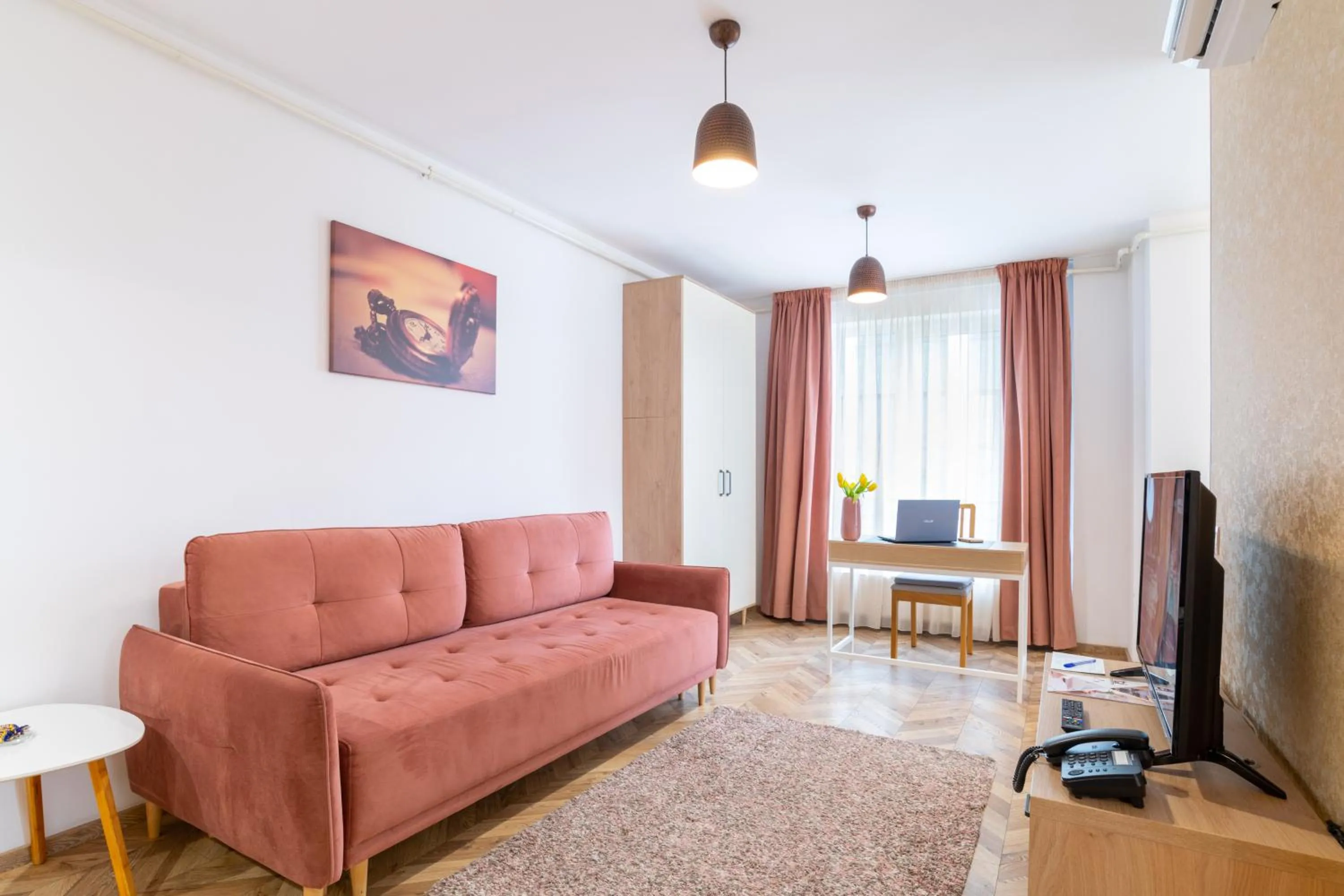 Communal lounge/ TV room in TCI Apartments