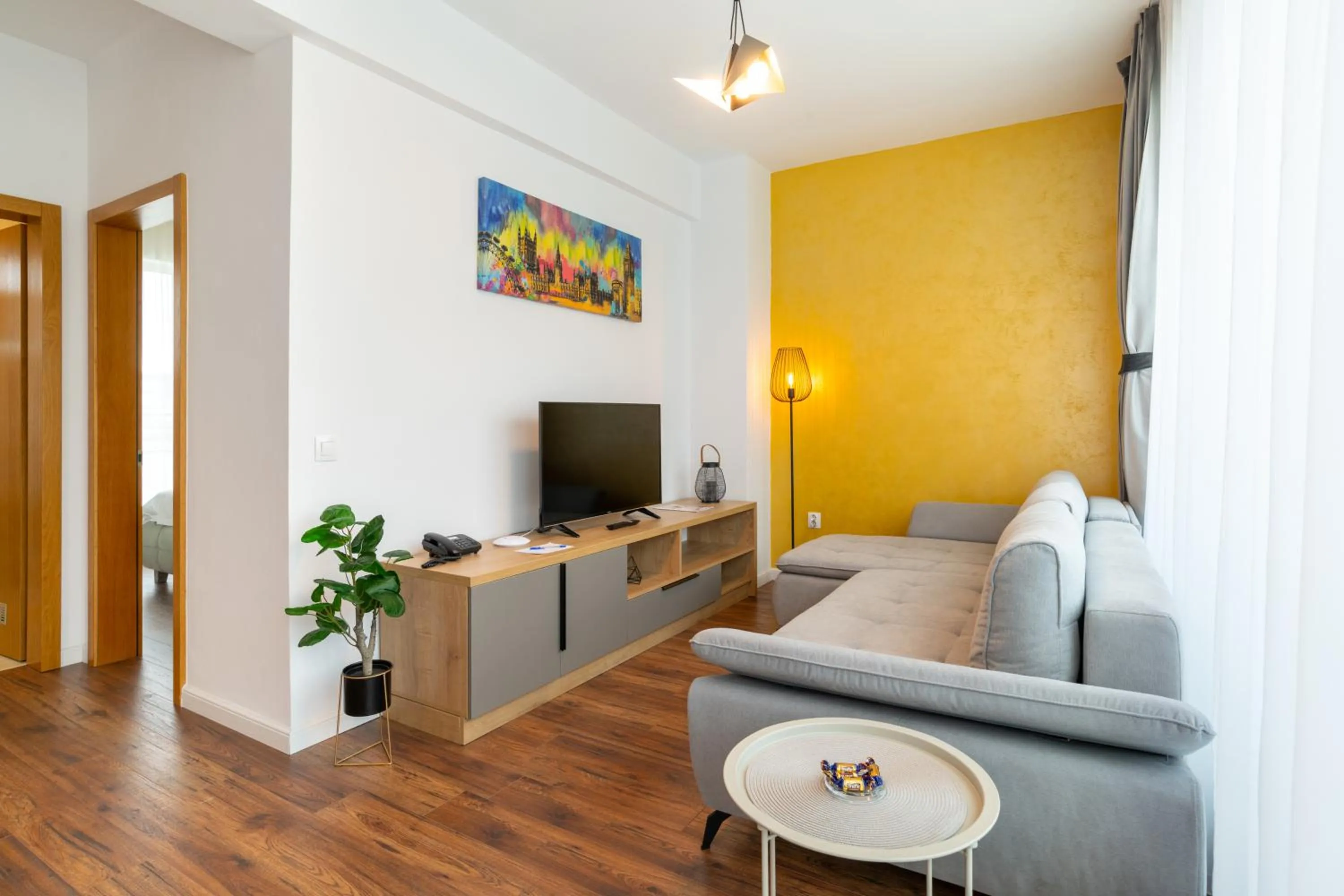 TV and multimedia in TCI Apartments