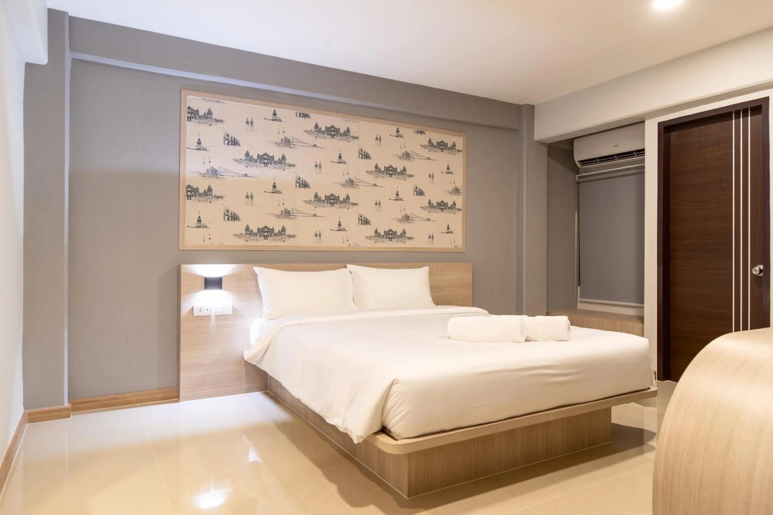 Photo of the whole room, Bed in PLAAI Play Hotel
