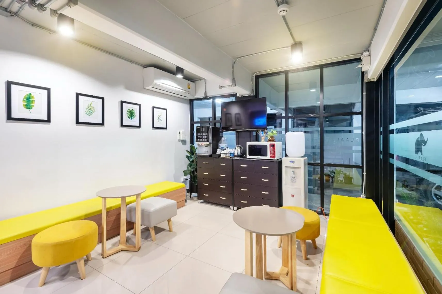 Lobby or reception in PLAAI Play Hotel