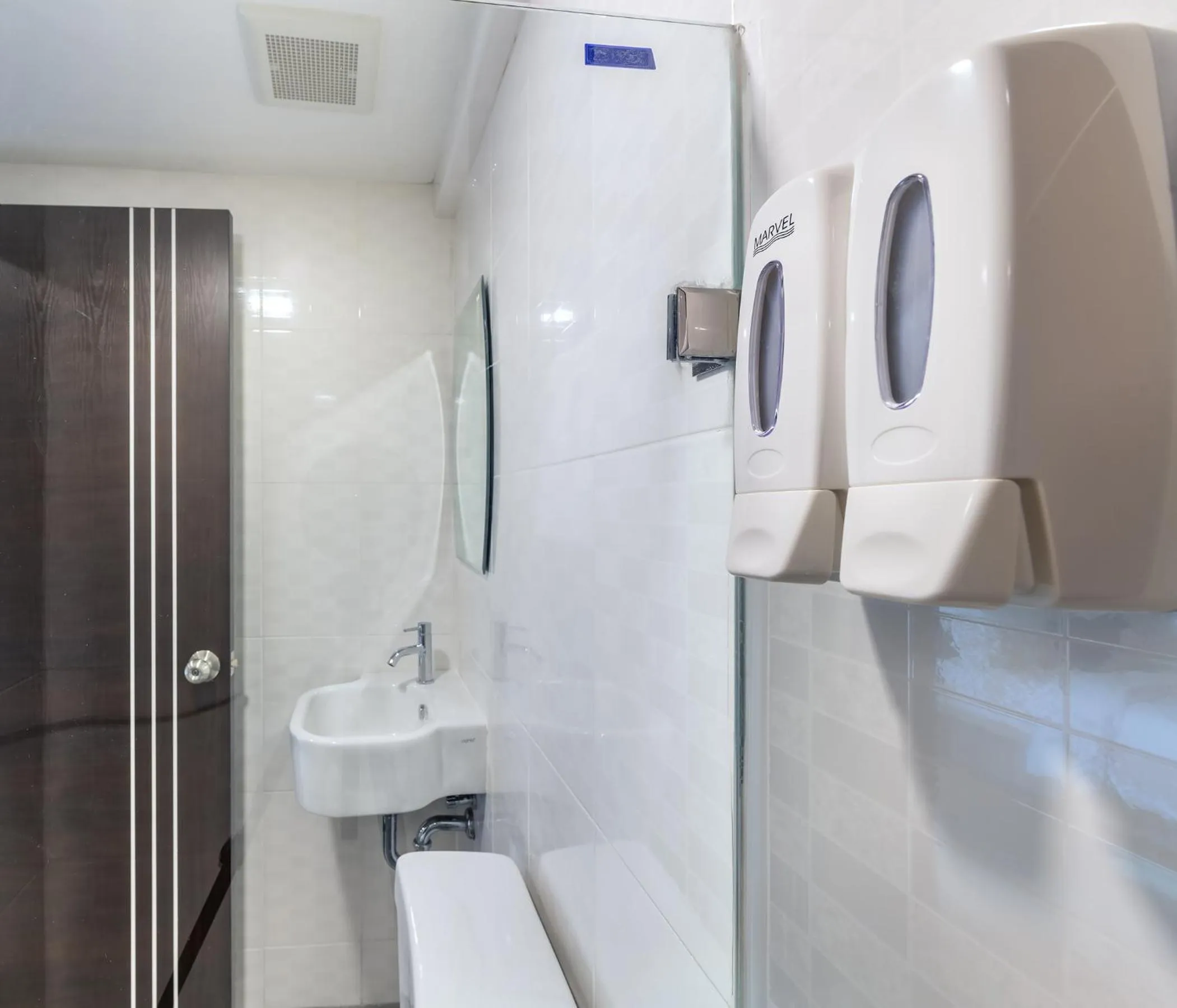 Bathroom in PLAAI Play Hotel