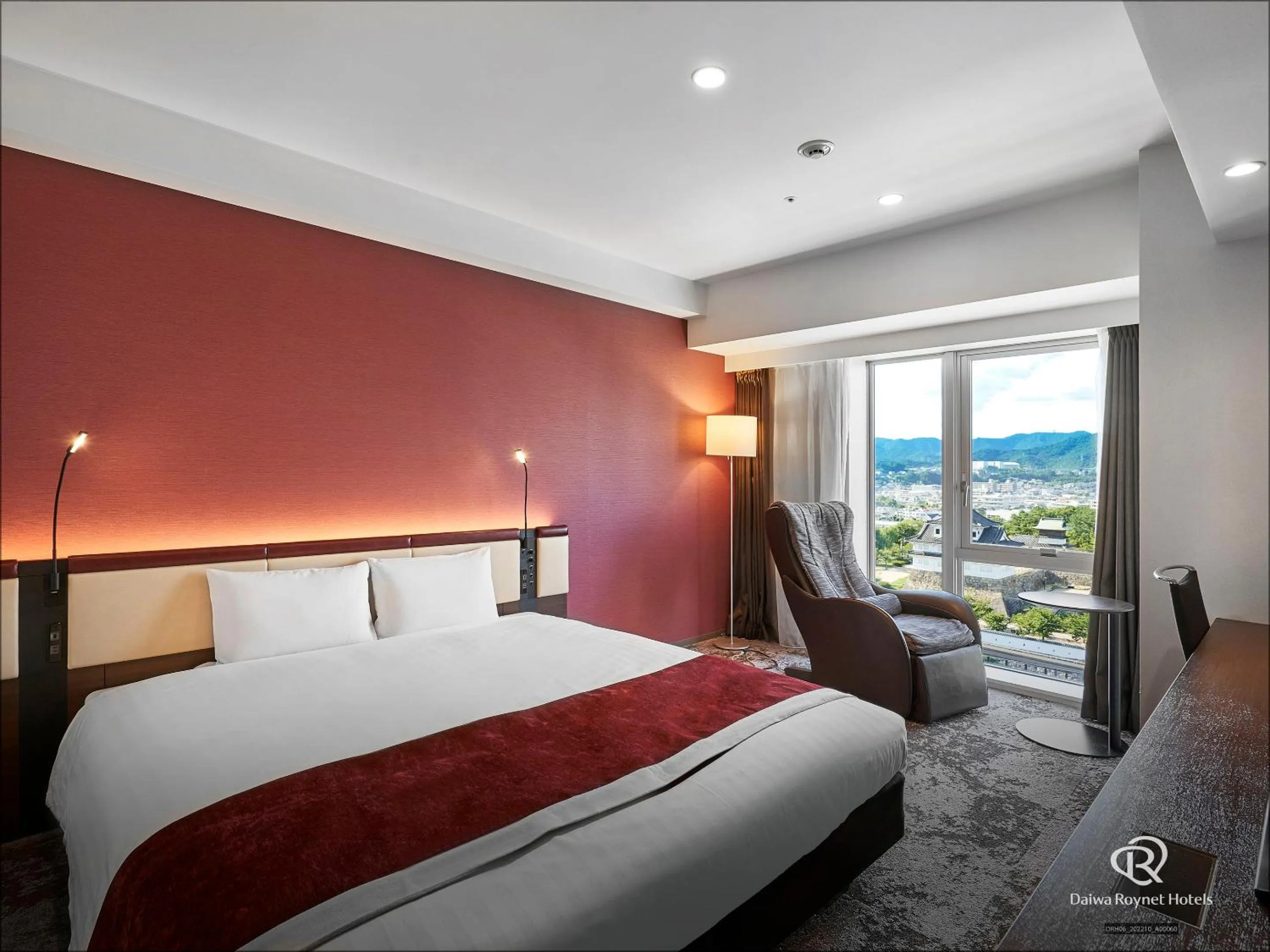 Photo of the whole room, Bed in Daiwa Roynet Hotel Fukuyama Ekimae