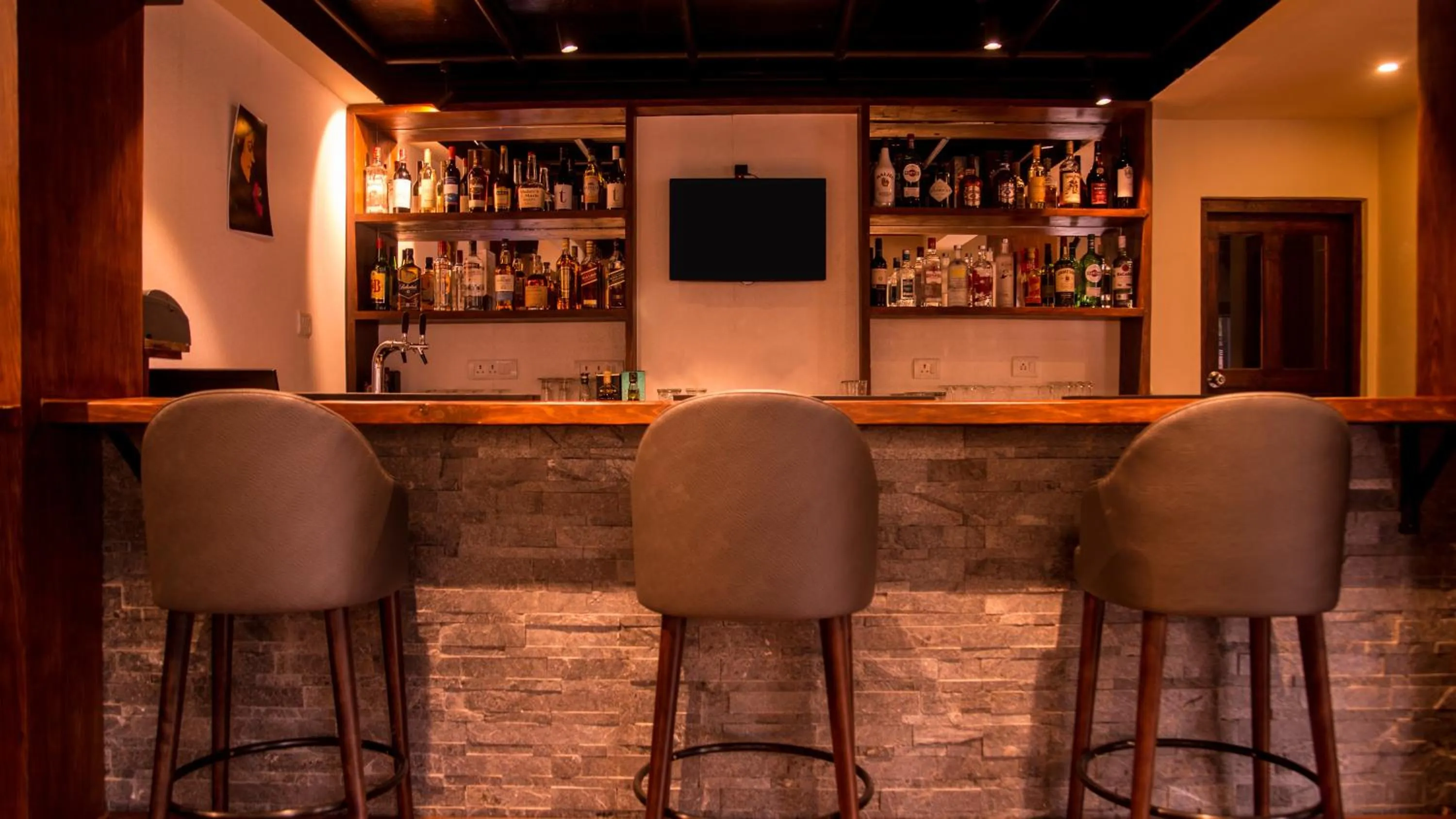 Lounge or bar in Lemon Tree Hotel, Thimphu