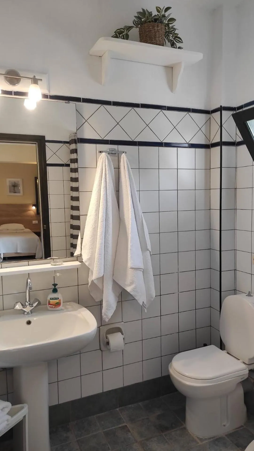 Donatos Apartments & Studios