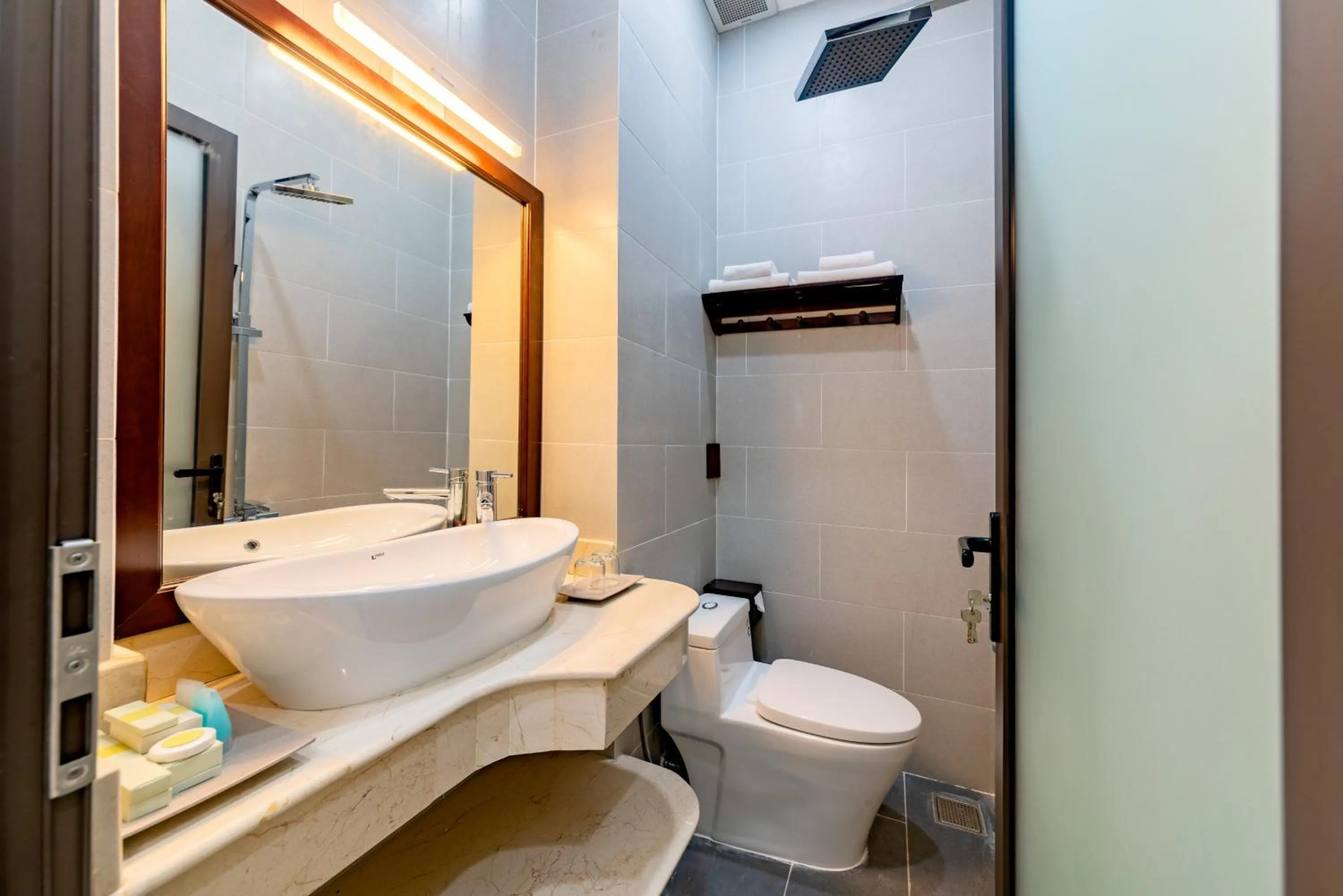 Toilet in Green Hill Hotel