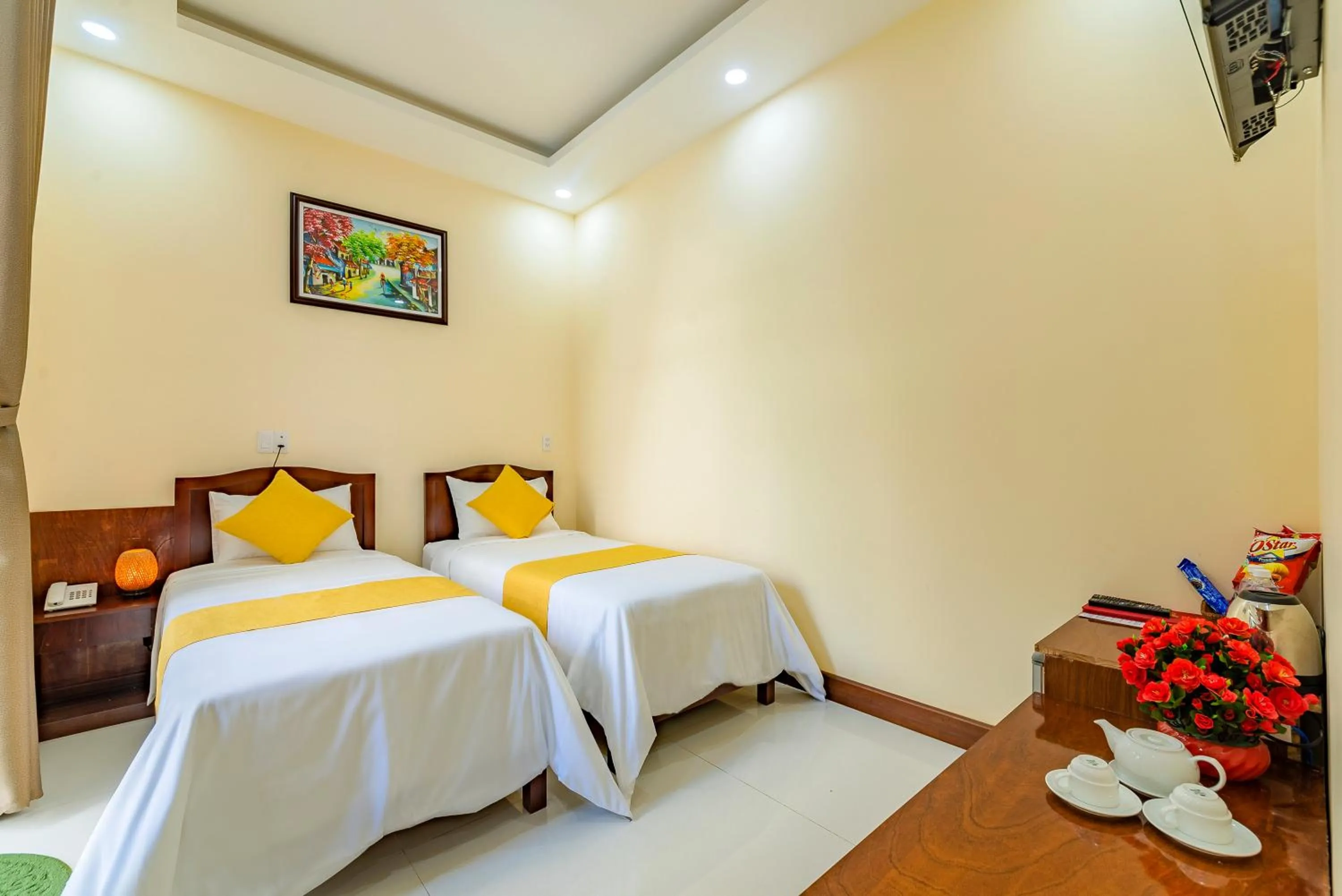 Bed in Green Hill Hotel