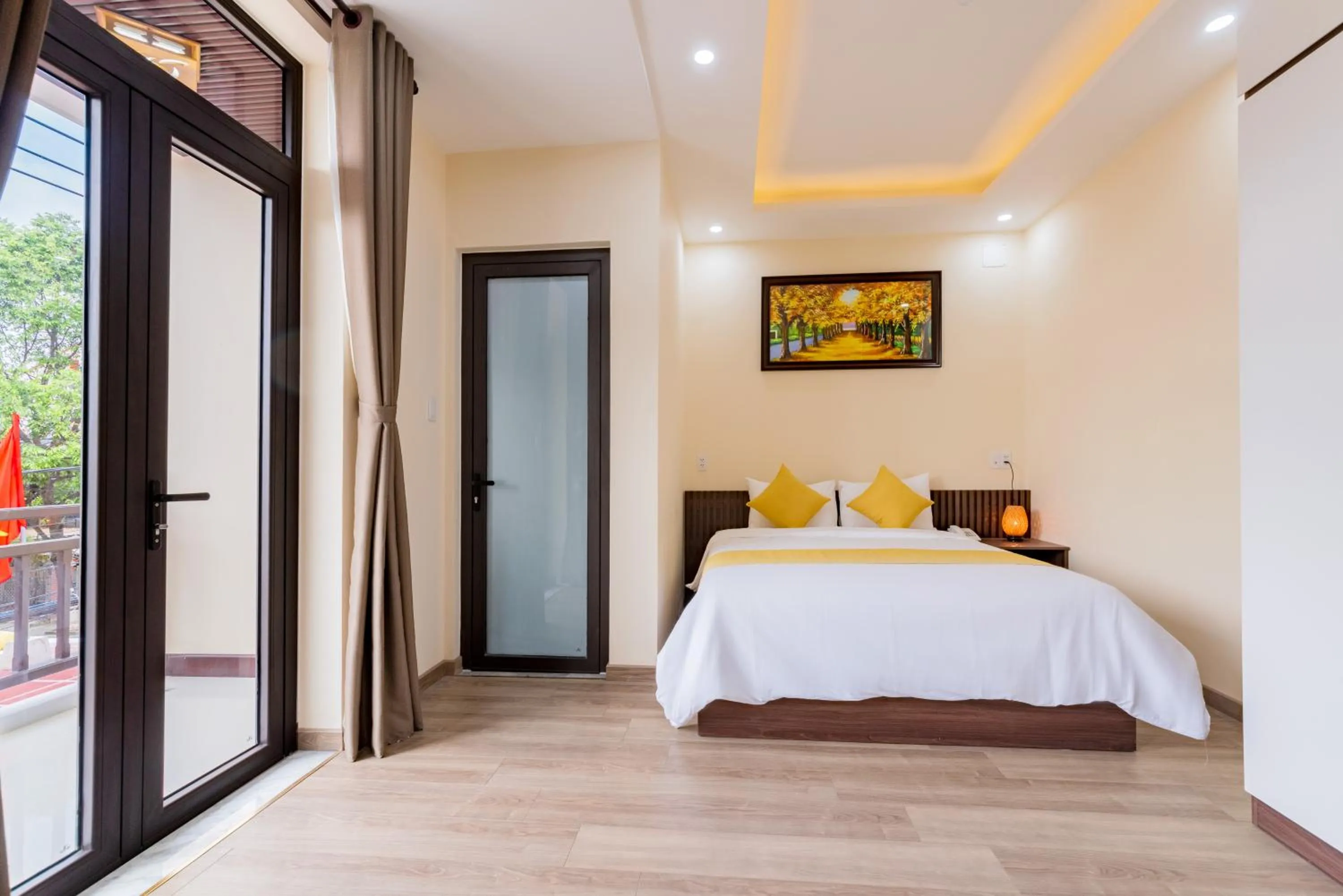 Bed in Green Hill Hotel