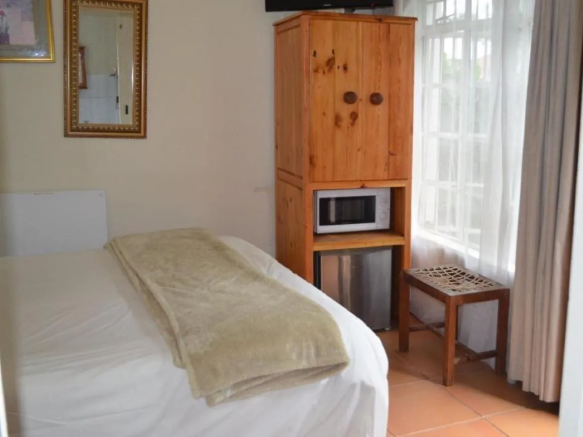 Bedroom, Bed in The Riverhouse Guesthouse