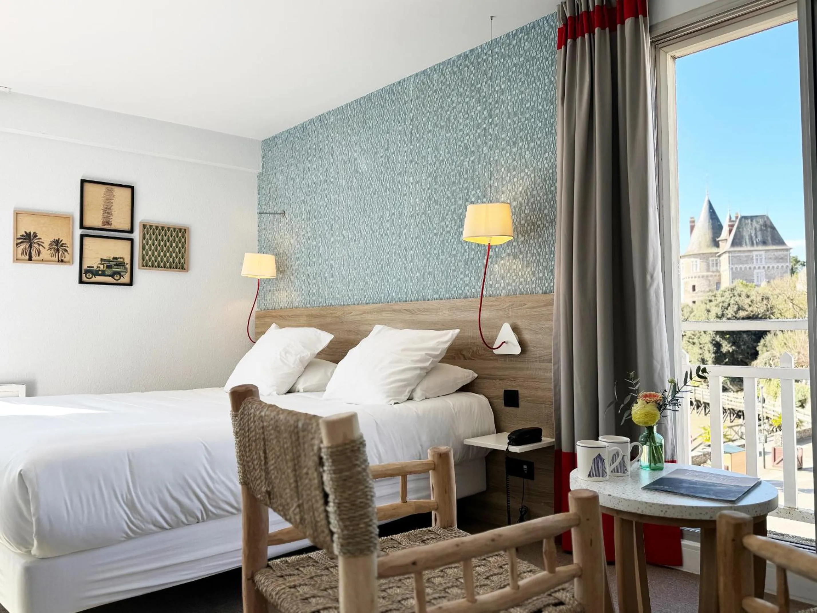 Bed in Hôtel Beau Soleil