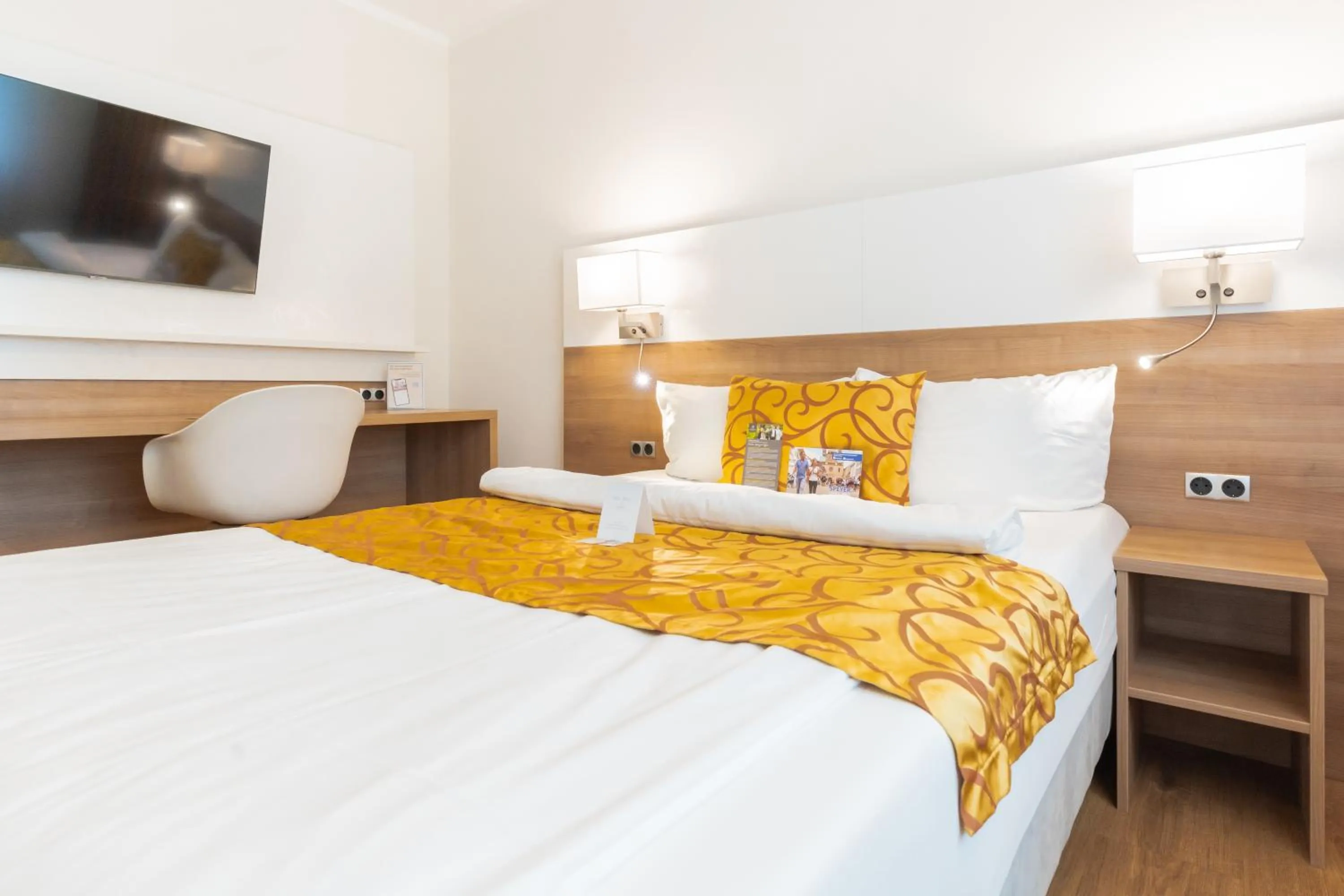 Photo of the whole room, Bed in Hotel & Living Am Wartturm - Hotel & Apartments