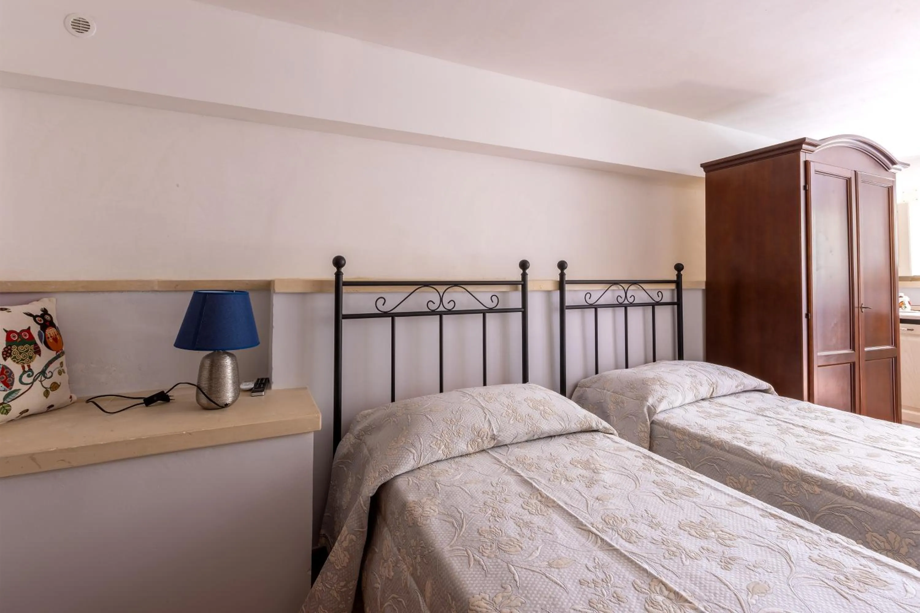 Bedroom, Bed in Casa Ulmi con piscina