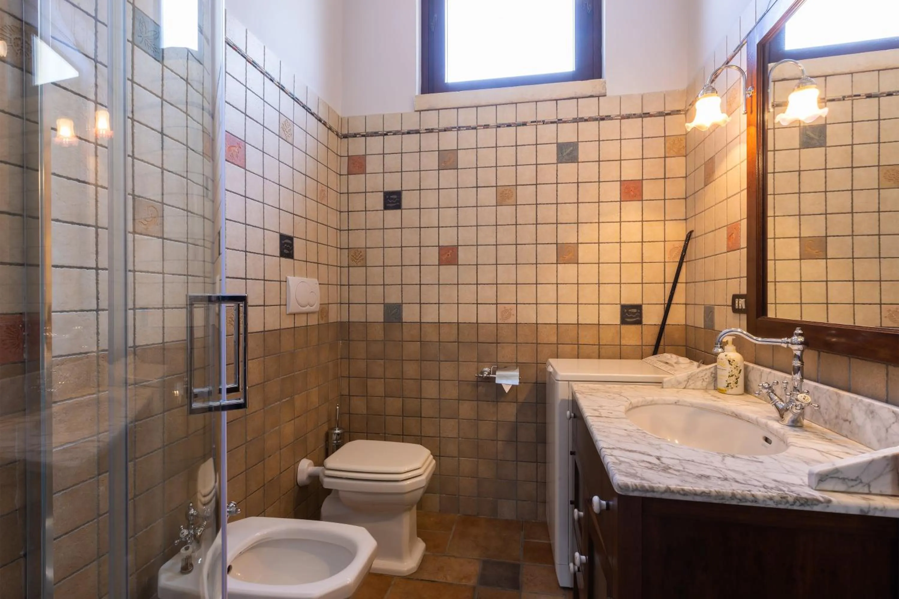 Bathroom in Casa Ulmi con piscina