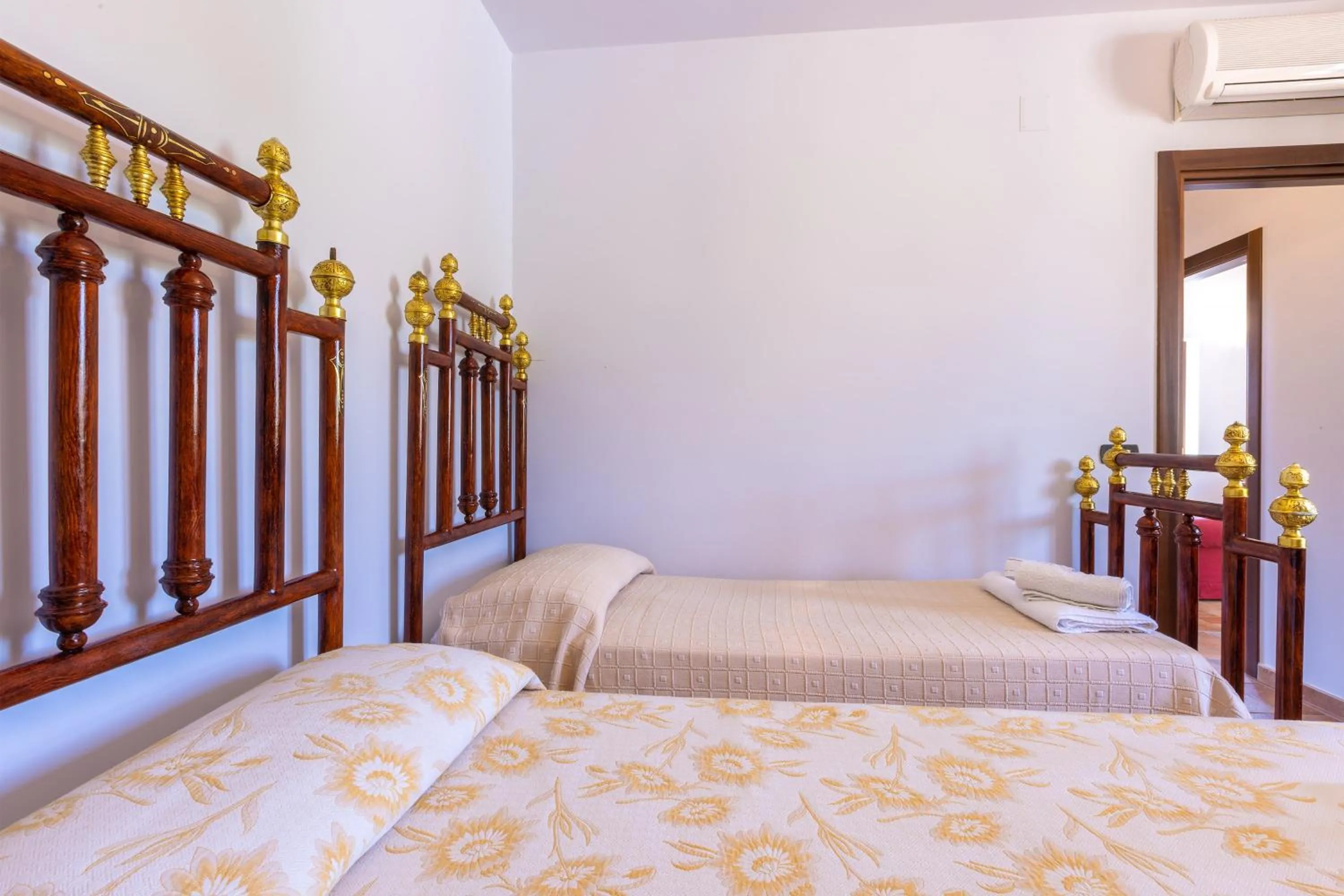 Bedroom, Bed in Casa Ulmi con piscina