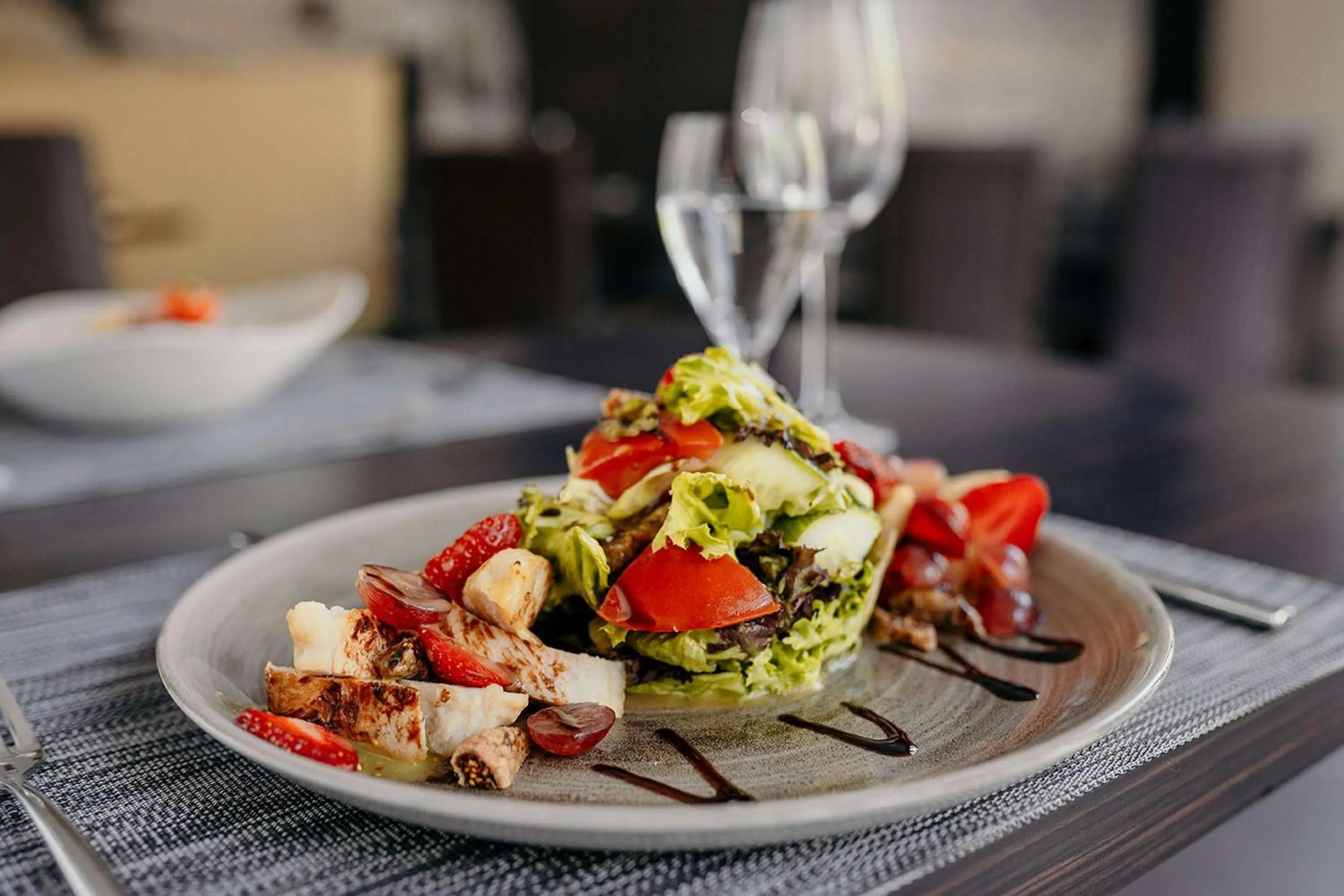 Restaurant/places to eat in Lanzcarré Hotel Mannheim, a member of Radisson Individuals