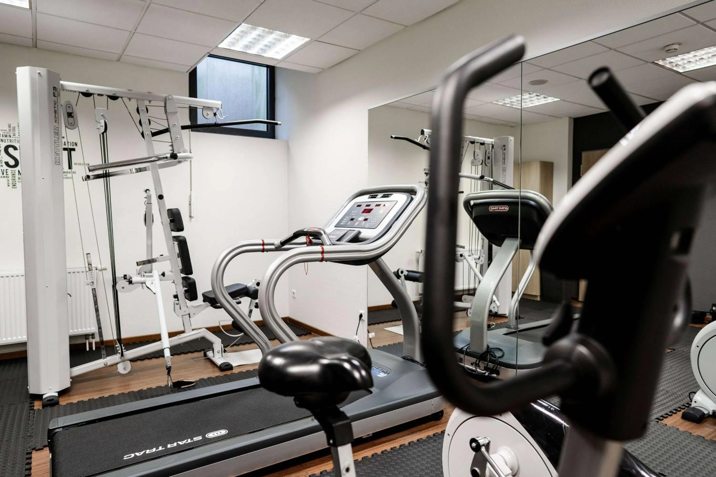 Fitness centre/facilities in Lanzcarré Hotel Mannheim, a member of Radisson Individuals