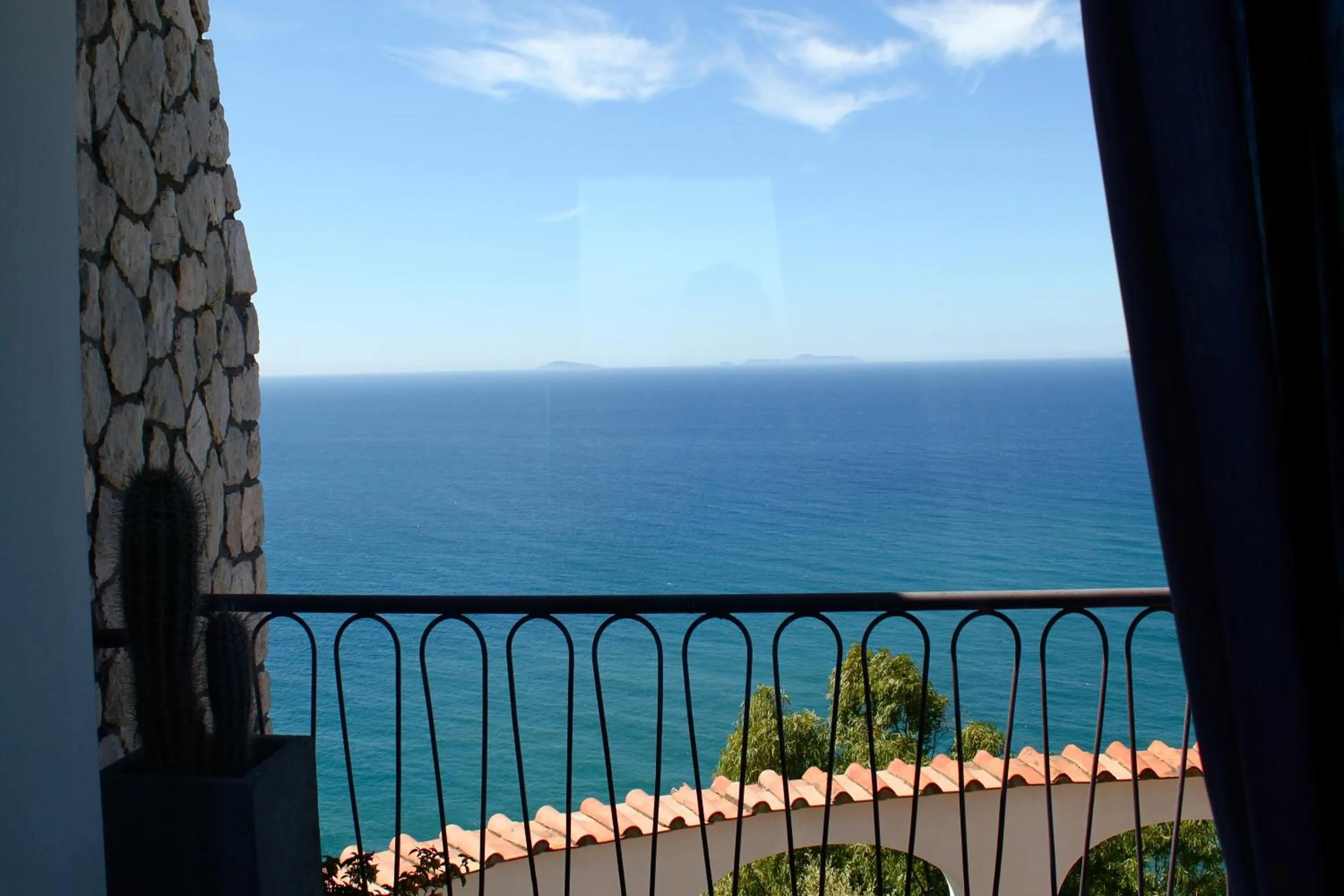 Day in Claro De Lua Circeo B&B