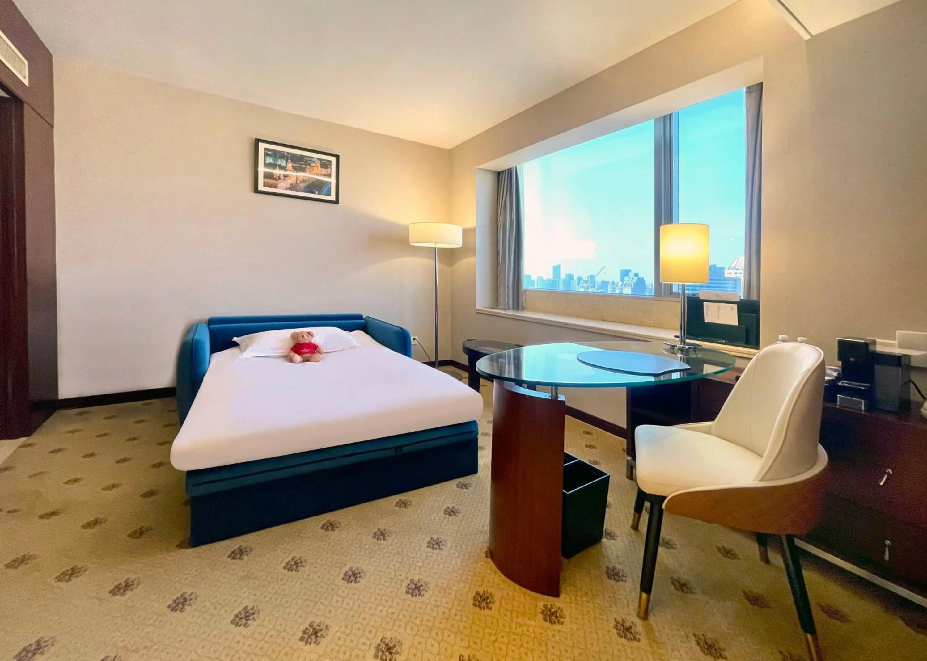 Living room, Bed in Radisson Collection Hyland Shanghai