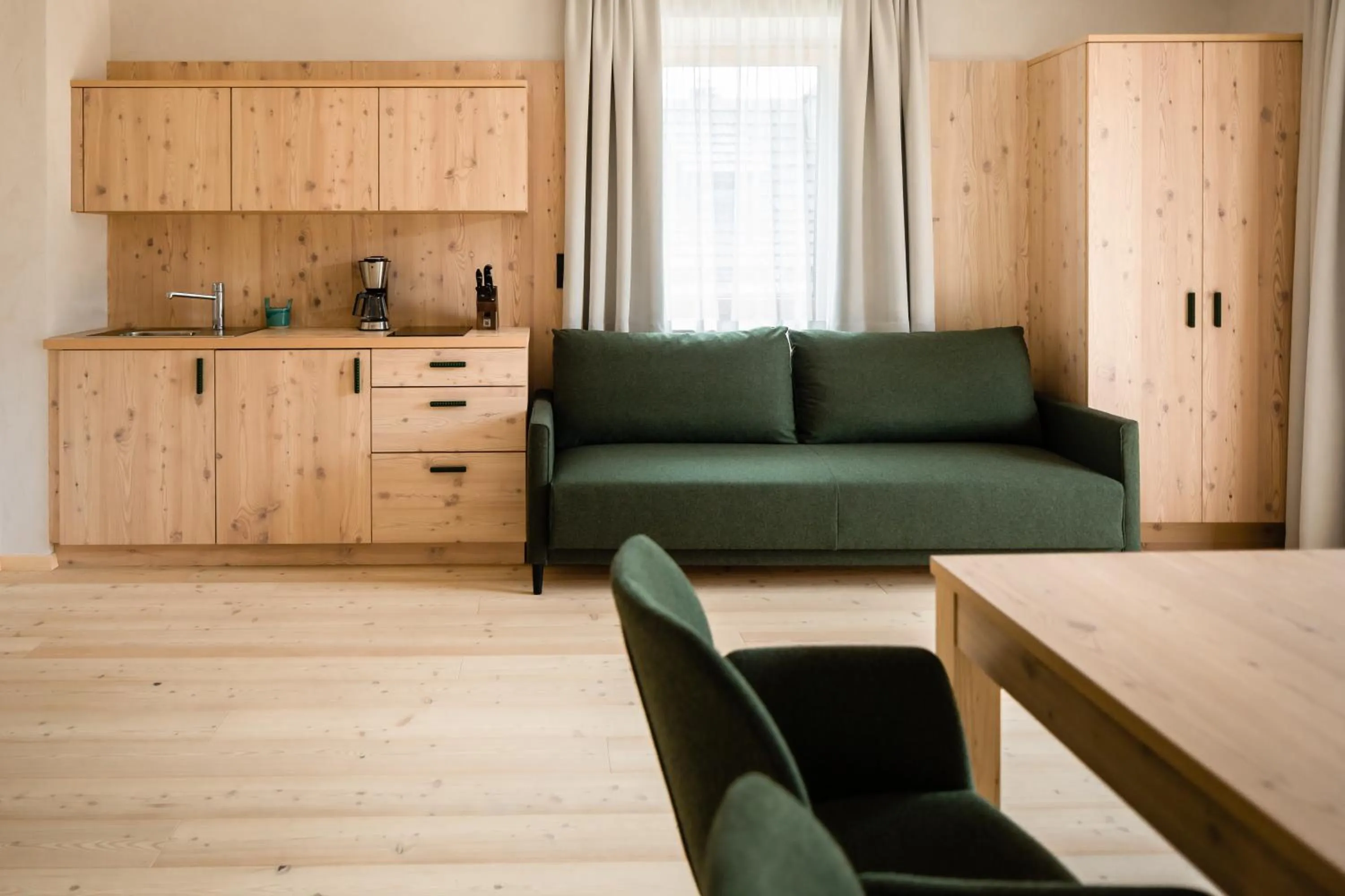 Kitchen or kitchenette in Hotel Neusacherhof