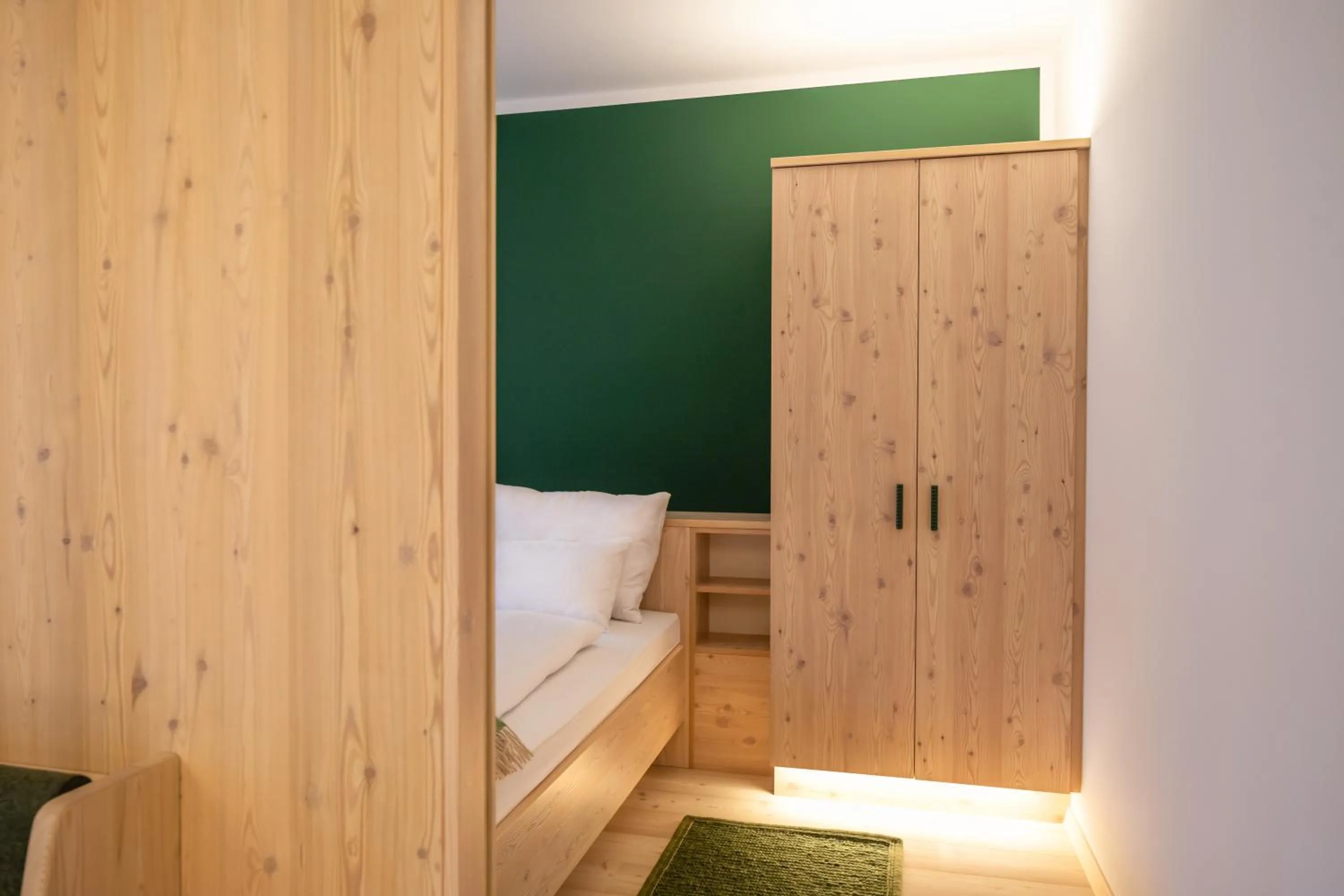 Bedroom, Bed in Hotel Neusacherhof