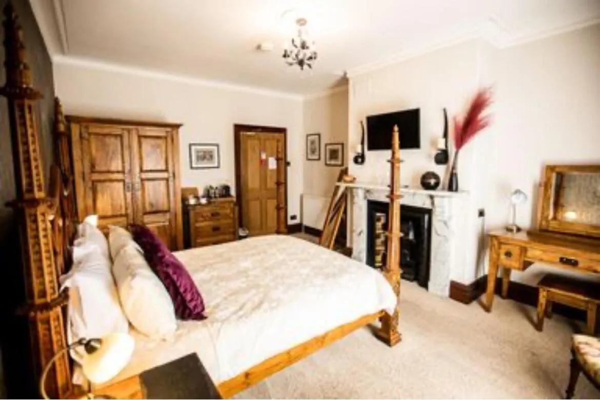 Bedroom, Bed in Abbotsleigh of Whitby