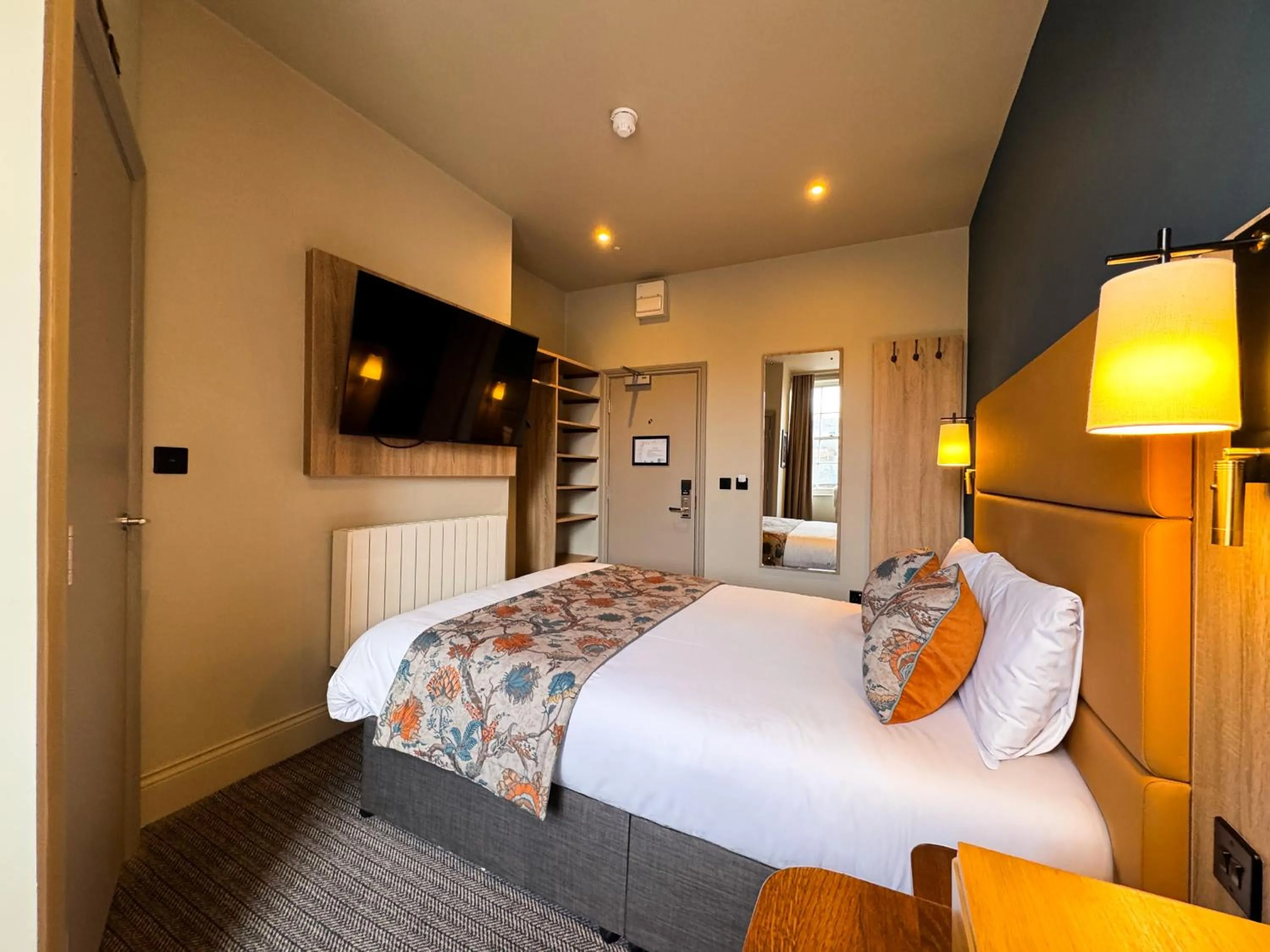 Bedroom, Bed in Royal Whitby