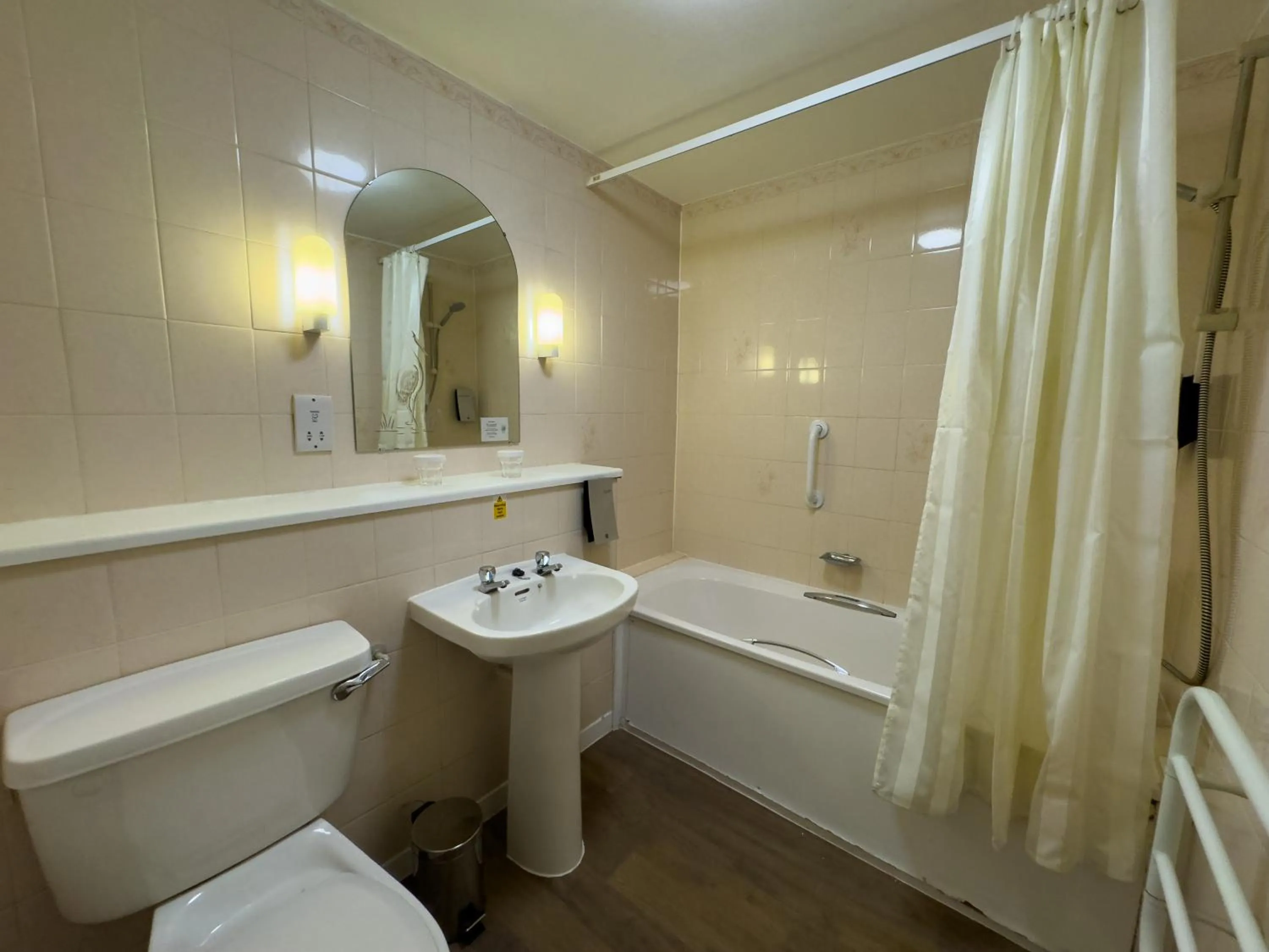 Shower in Royal Whitby