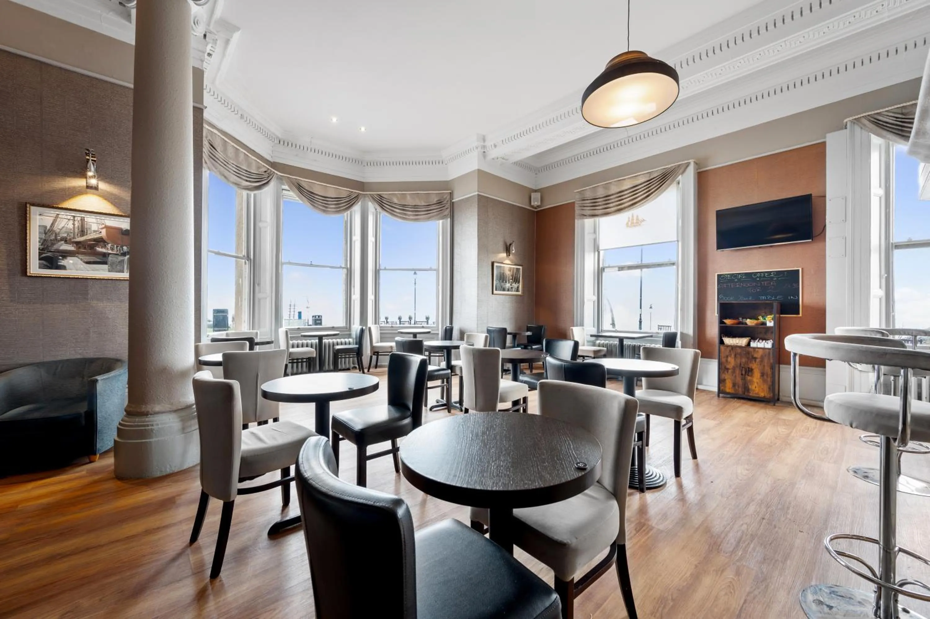 Property building in Royal Whitby