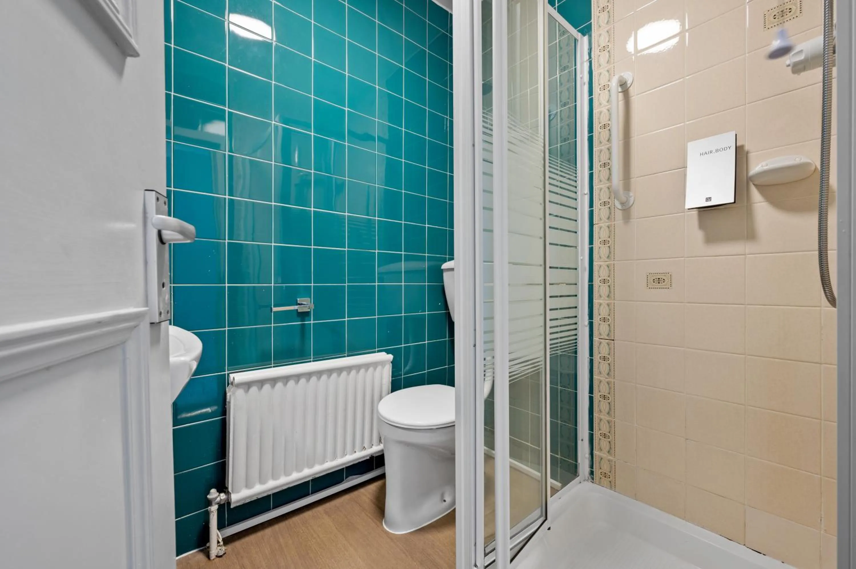 Shower in Royal Whitby