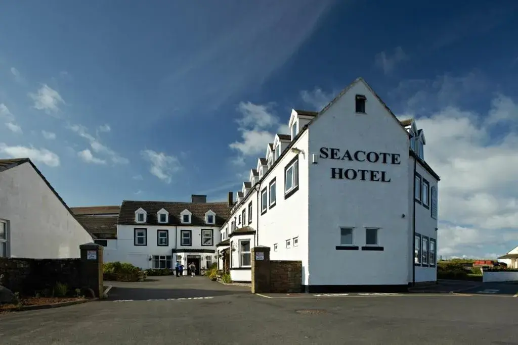 Double Room - Refurbished in Seacote Hotel Double Room - Refurbished in Seacote Hotel