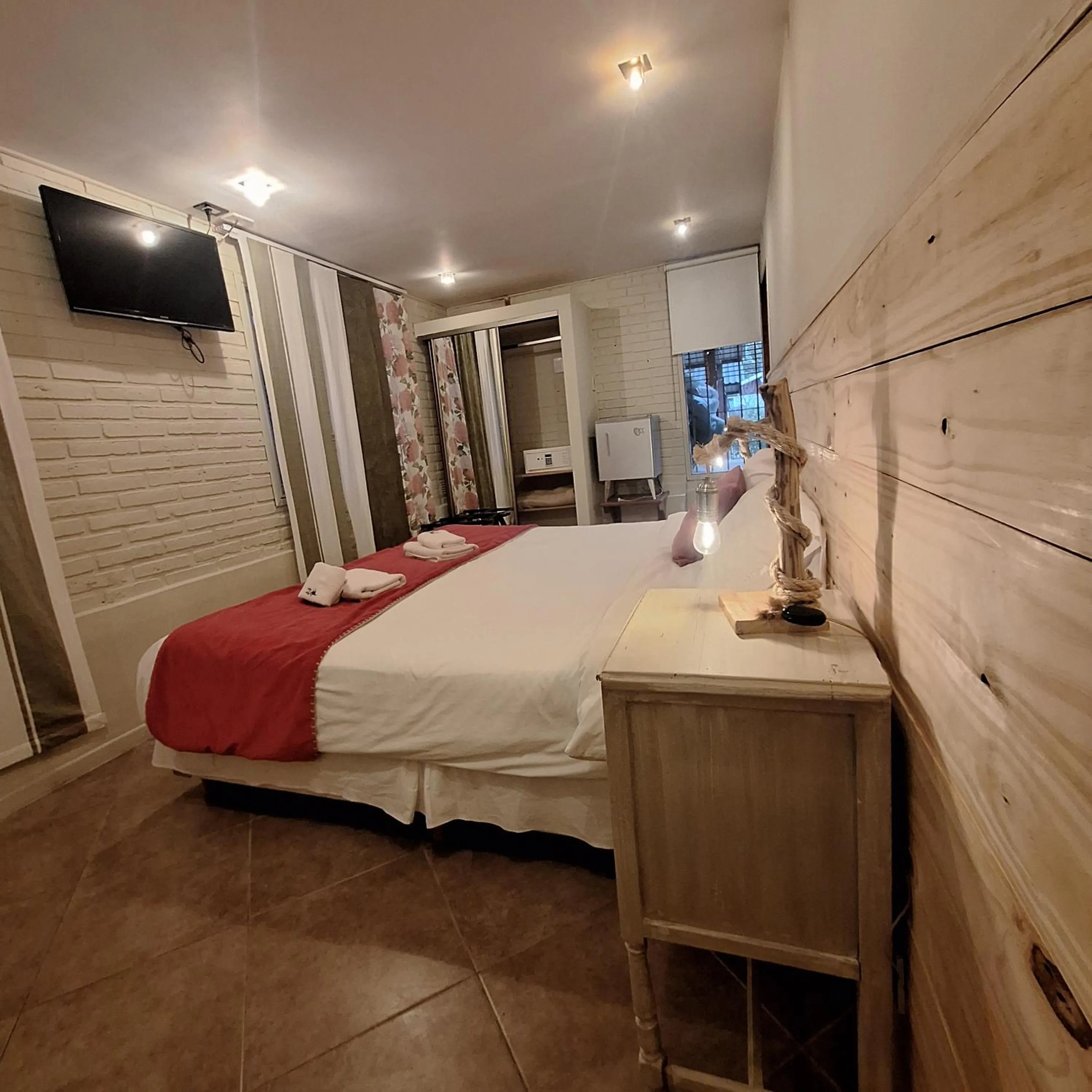 Bedroom, Bed in Hotel Antiguo Camino