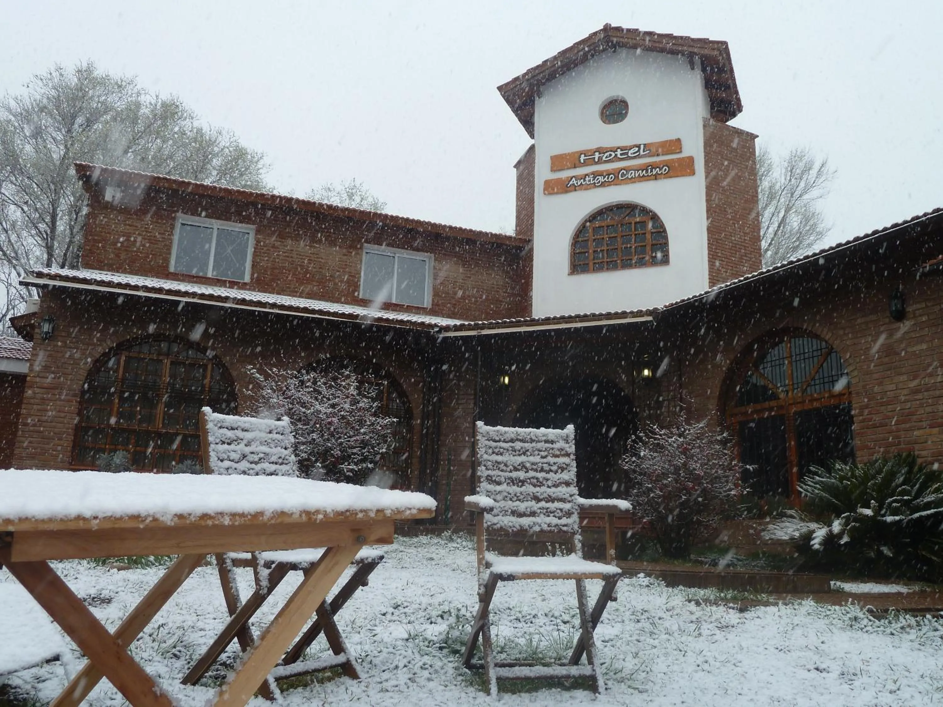Property building in Hotel Antiguo Camino