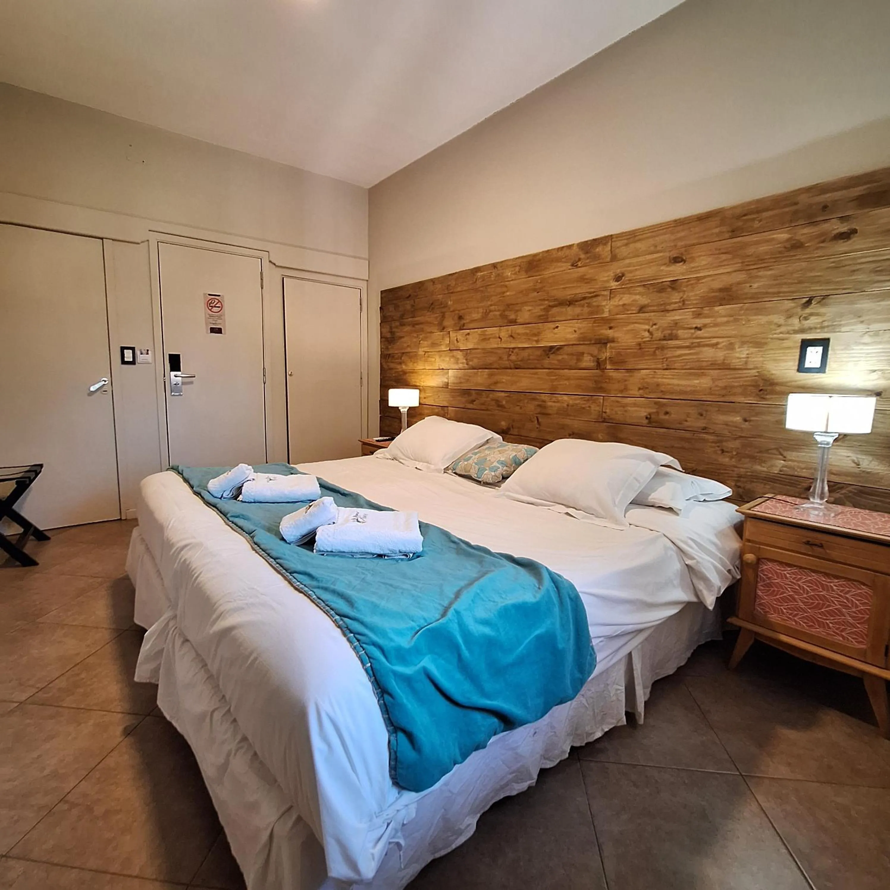 Bedroom, Bed in Hotel Antiguo Camino