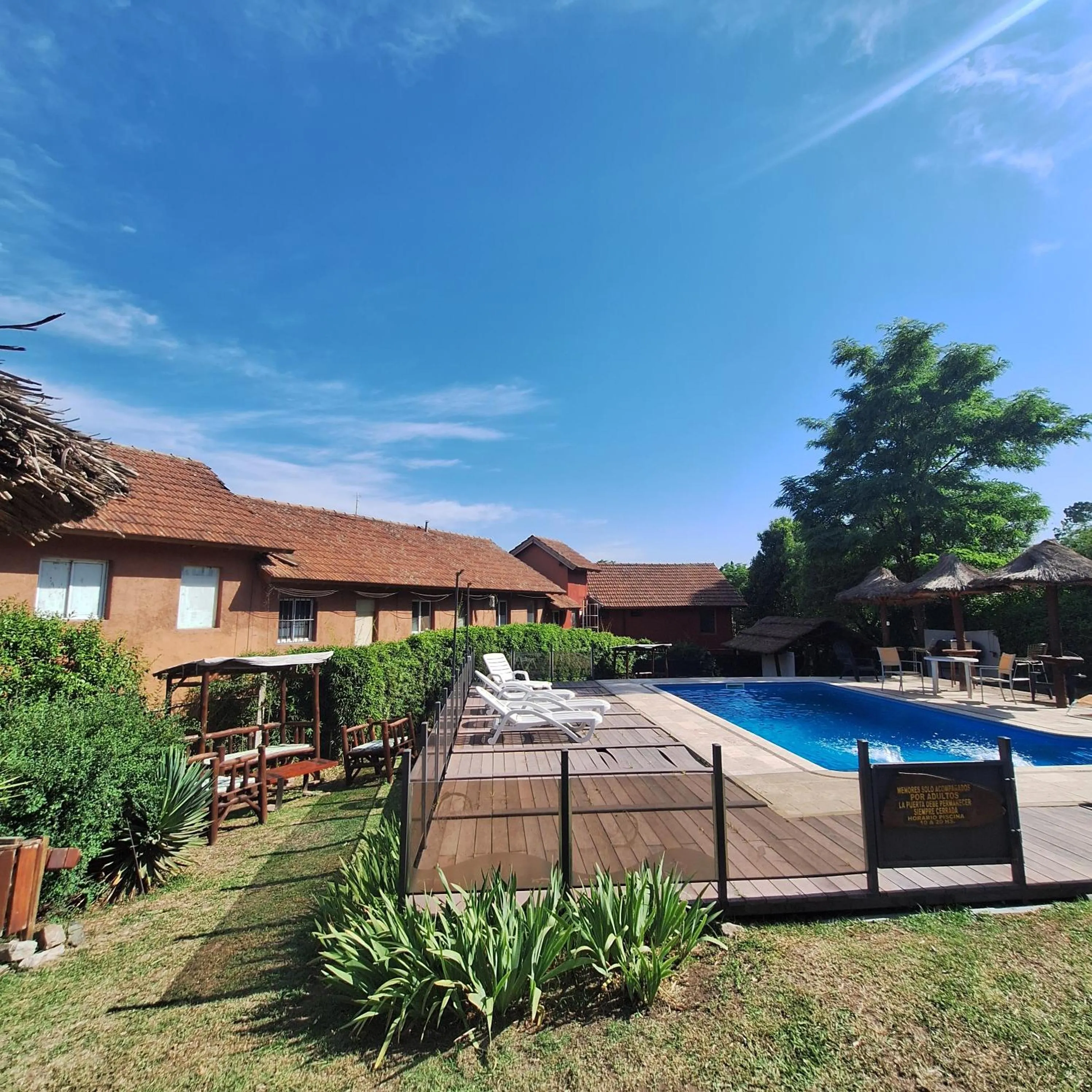 Swimming pool in Hotel Antiguo Camino