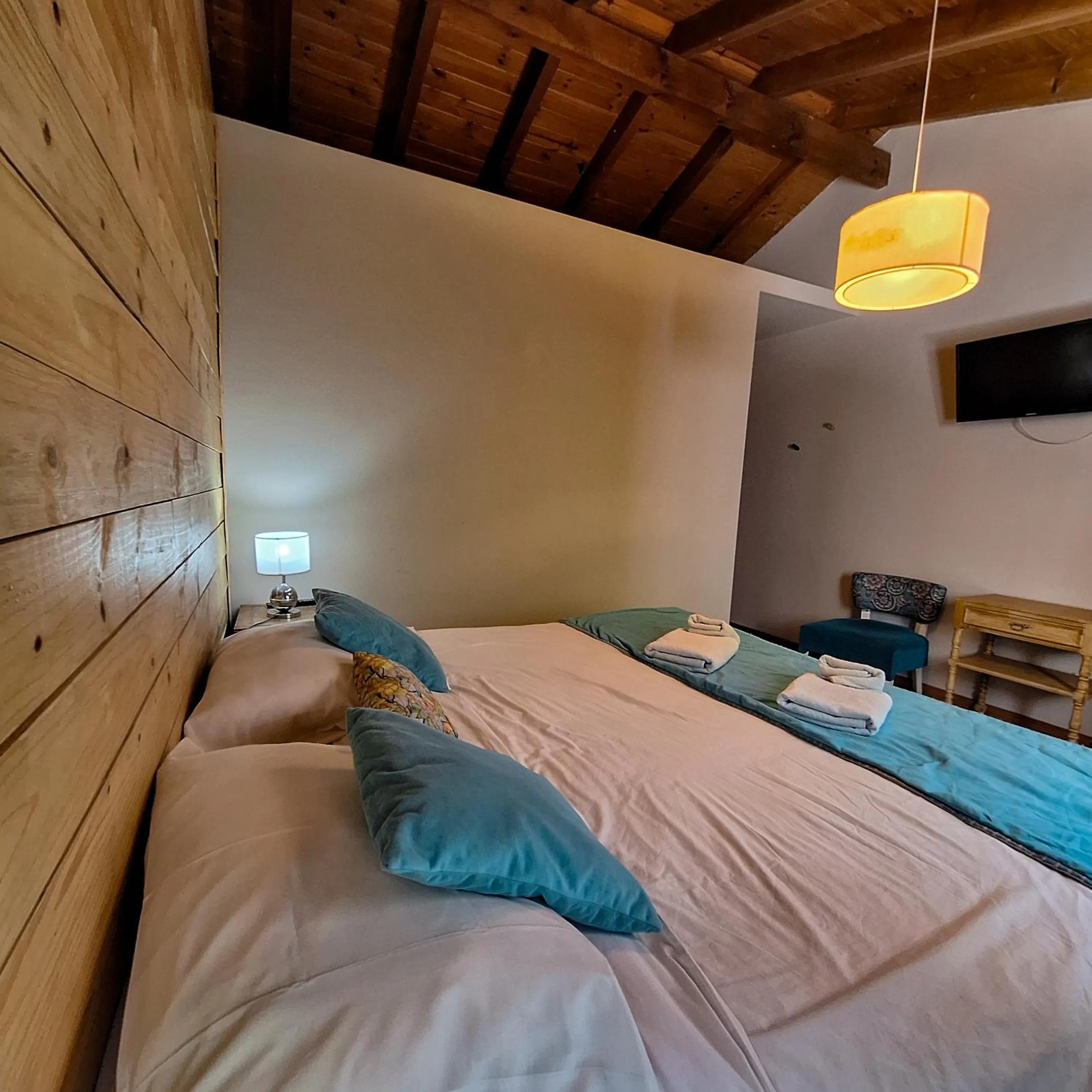 Bedroom, Bed in Hotel Antiguo Camino