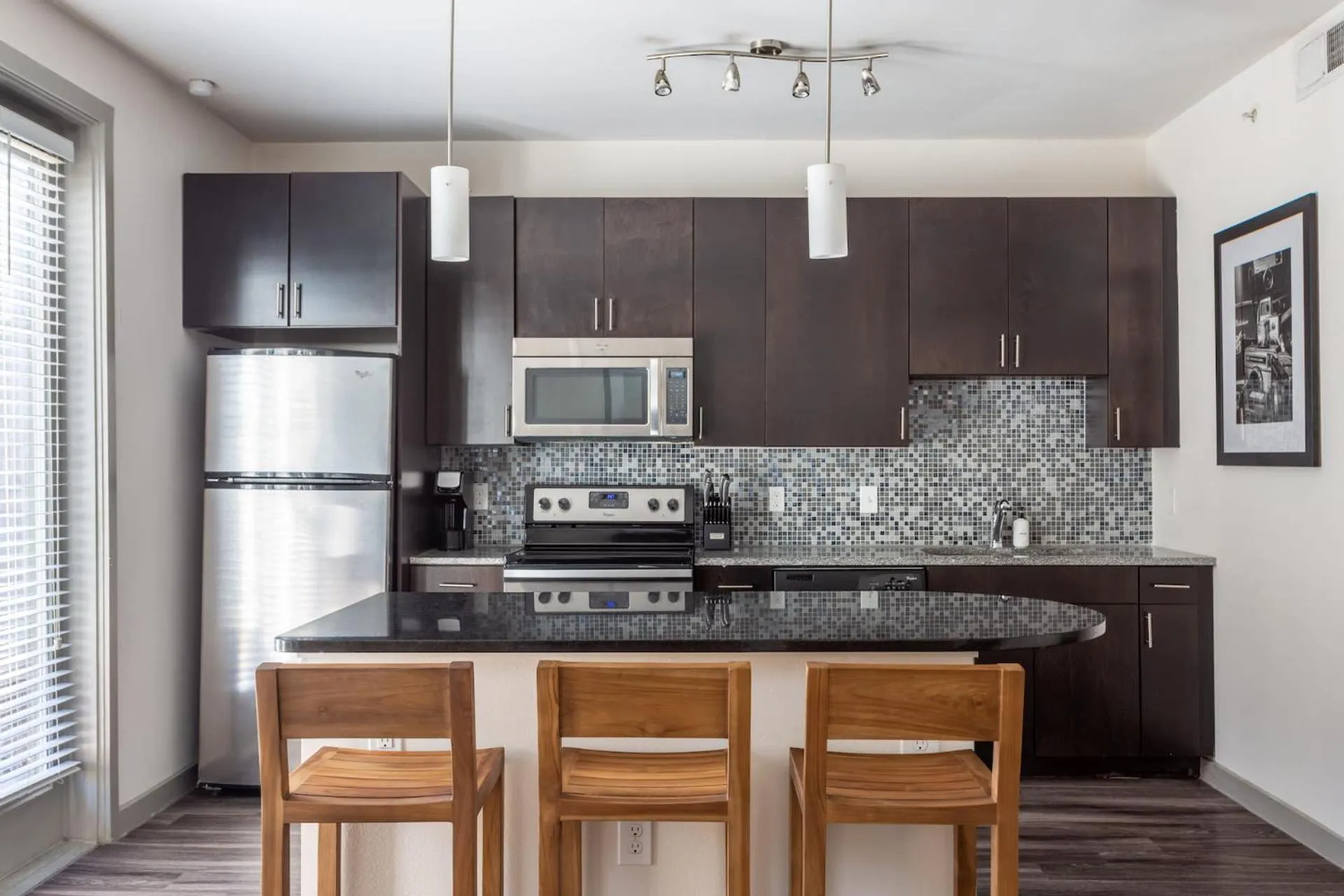 Kitchen or kitchenette in Kasa Love Field-Medical District Dallas